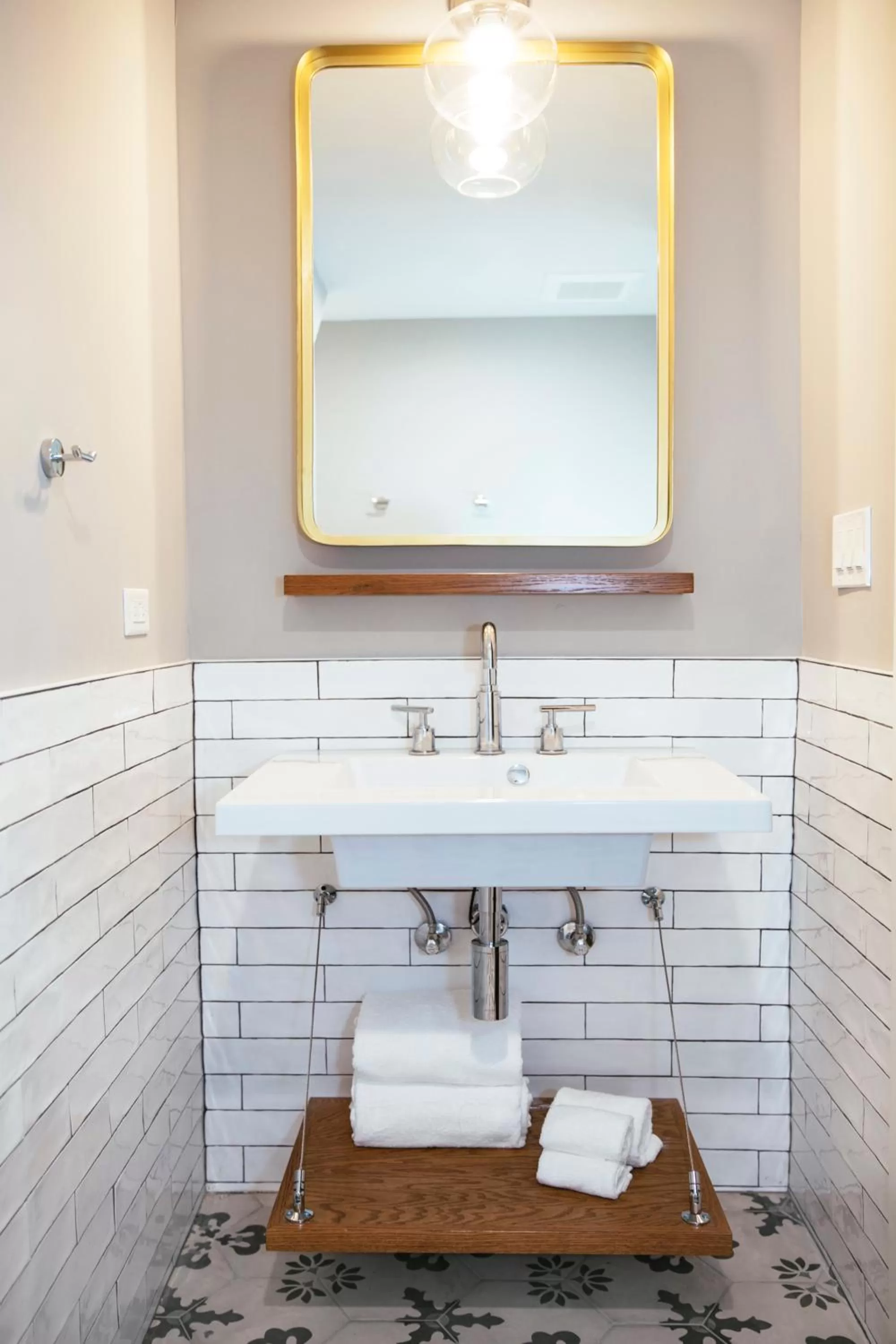 Bathroom in Wicker Park Inn