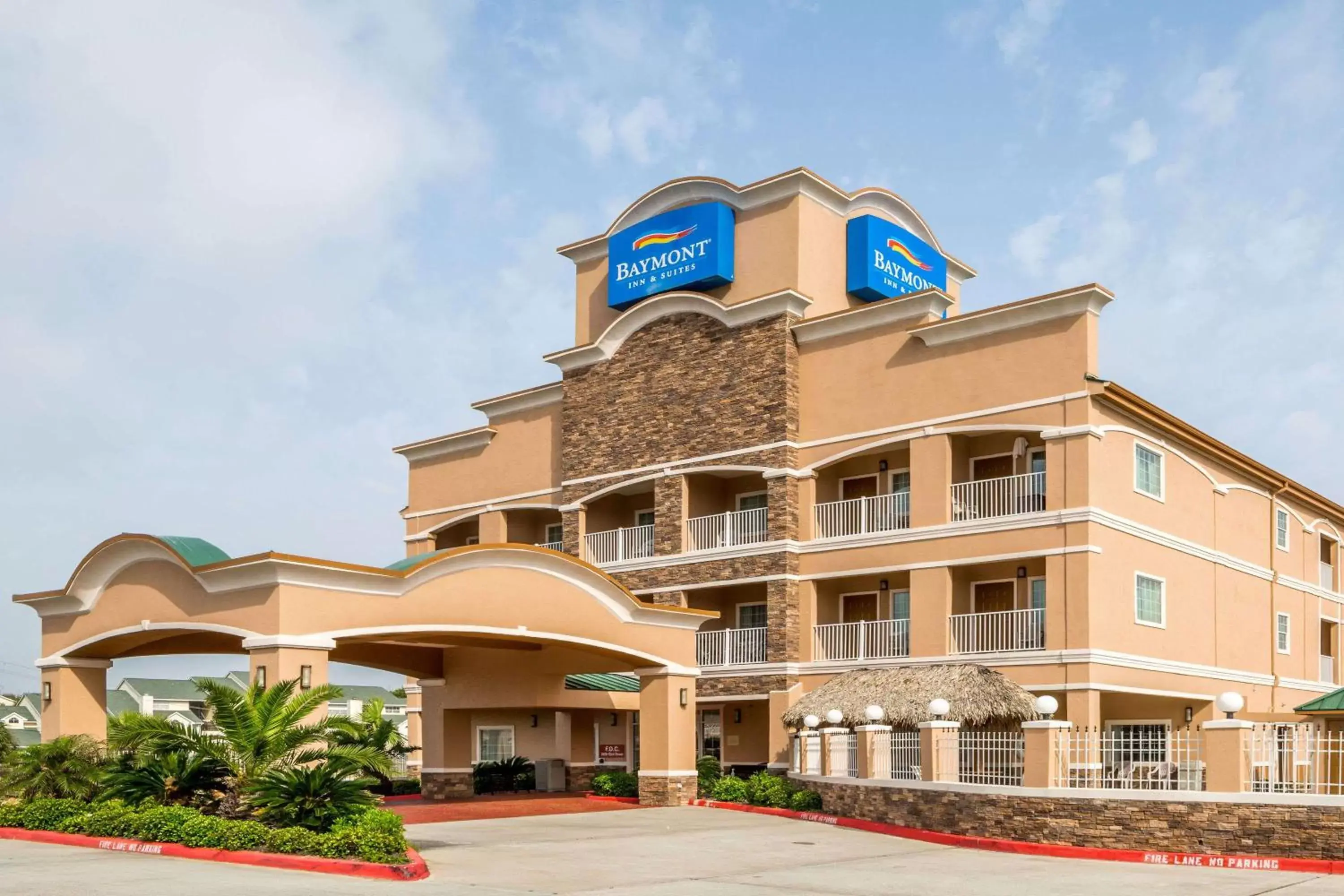 Property building in Baymont by Wyndham Galveston