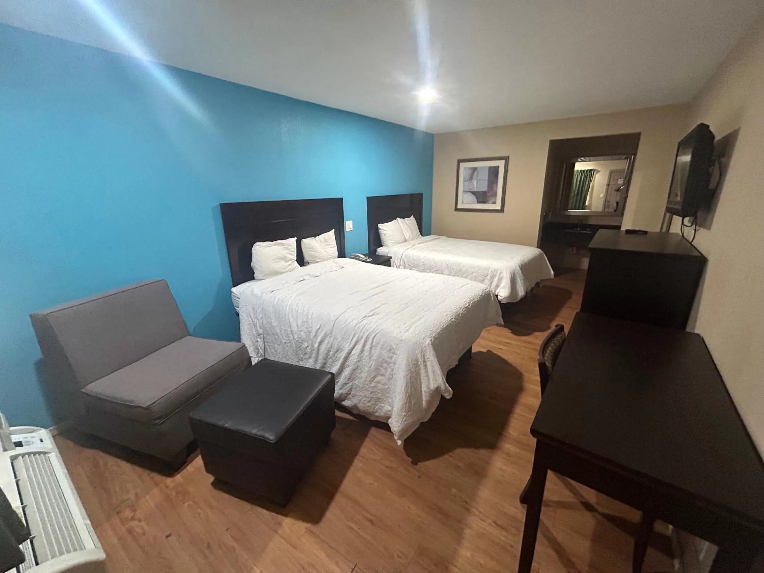 Bedroom in Blue Star inn