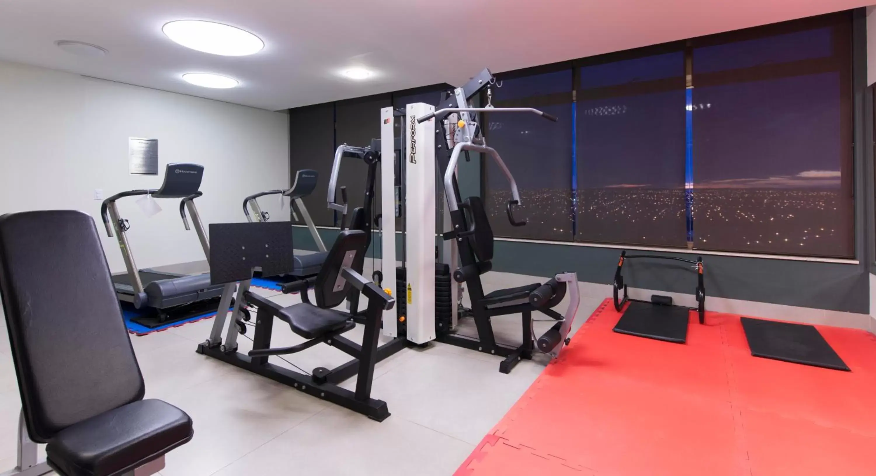 Fitness centre/facilities, Fitness Center/Facilities in Comfort Hotel & Suítes Rondonópolis