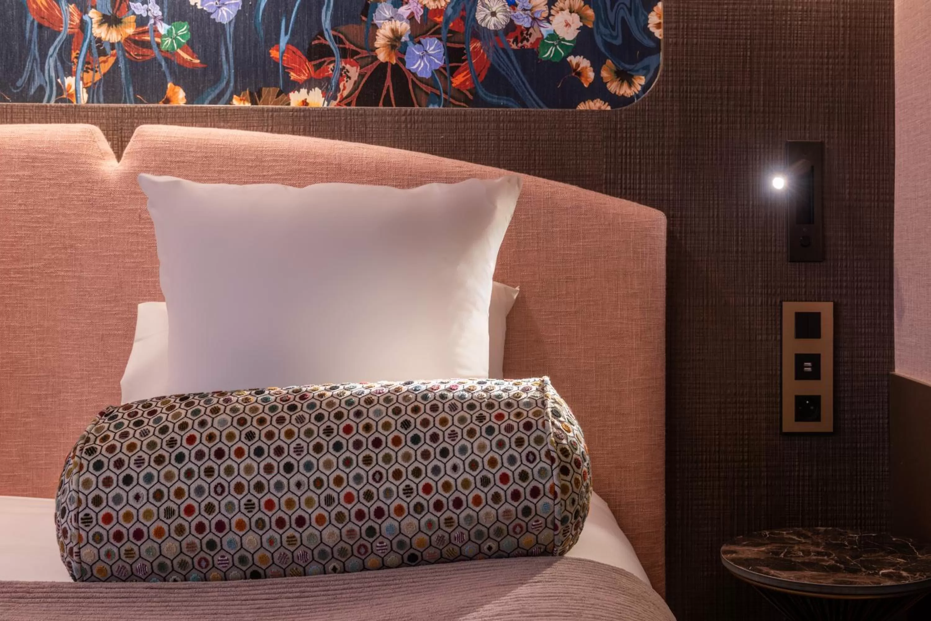 Bed in Maison Axel Opéra Paris