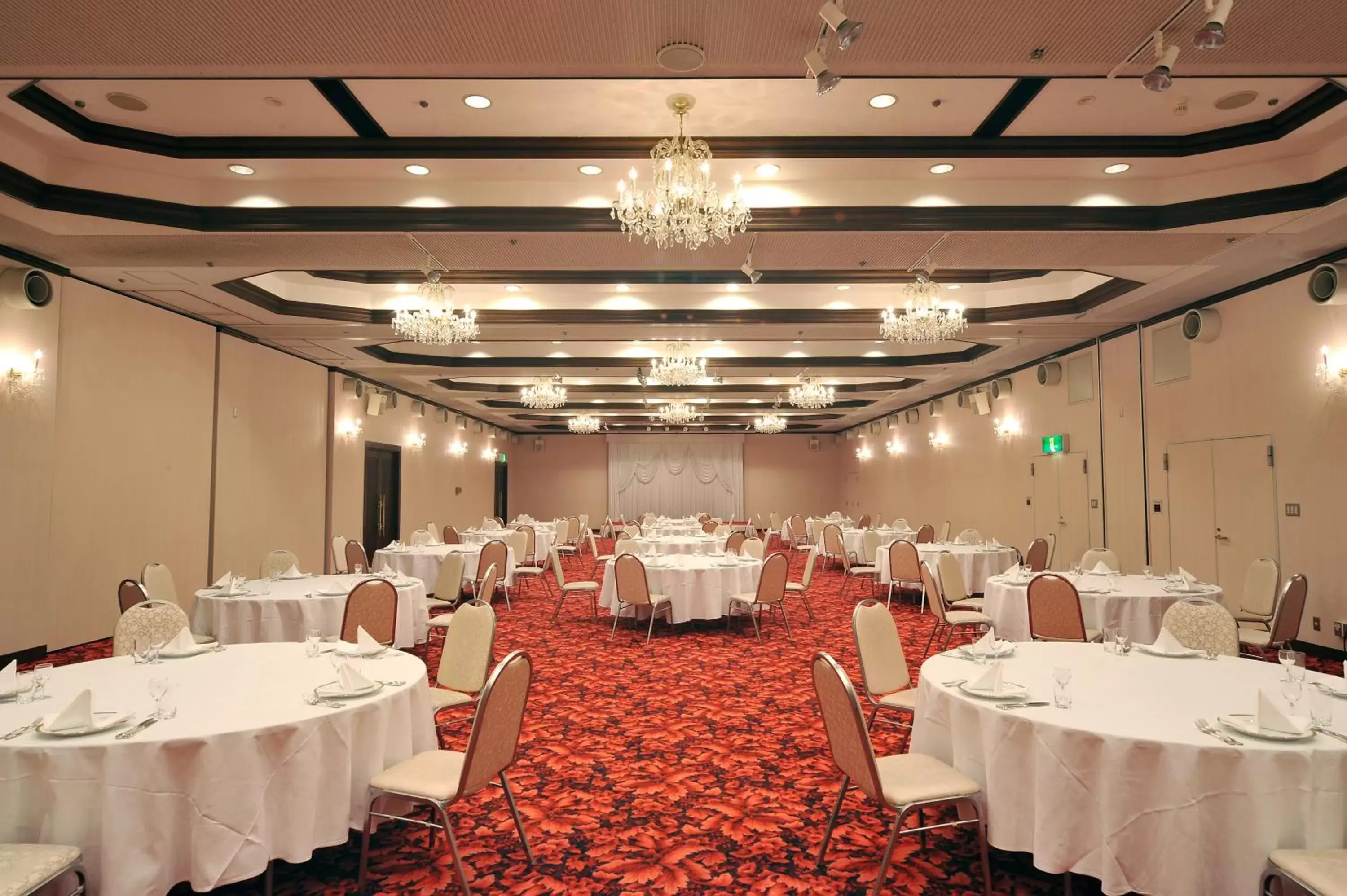 Banquet/Function facilities, Banquet Facilities in Hotel Hiroshima Sunplaza