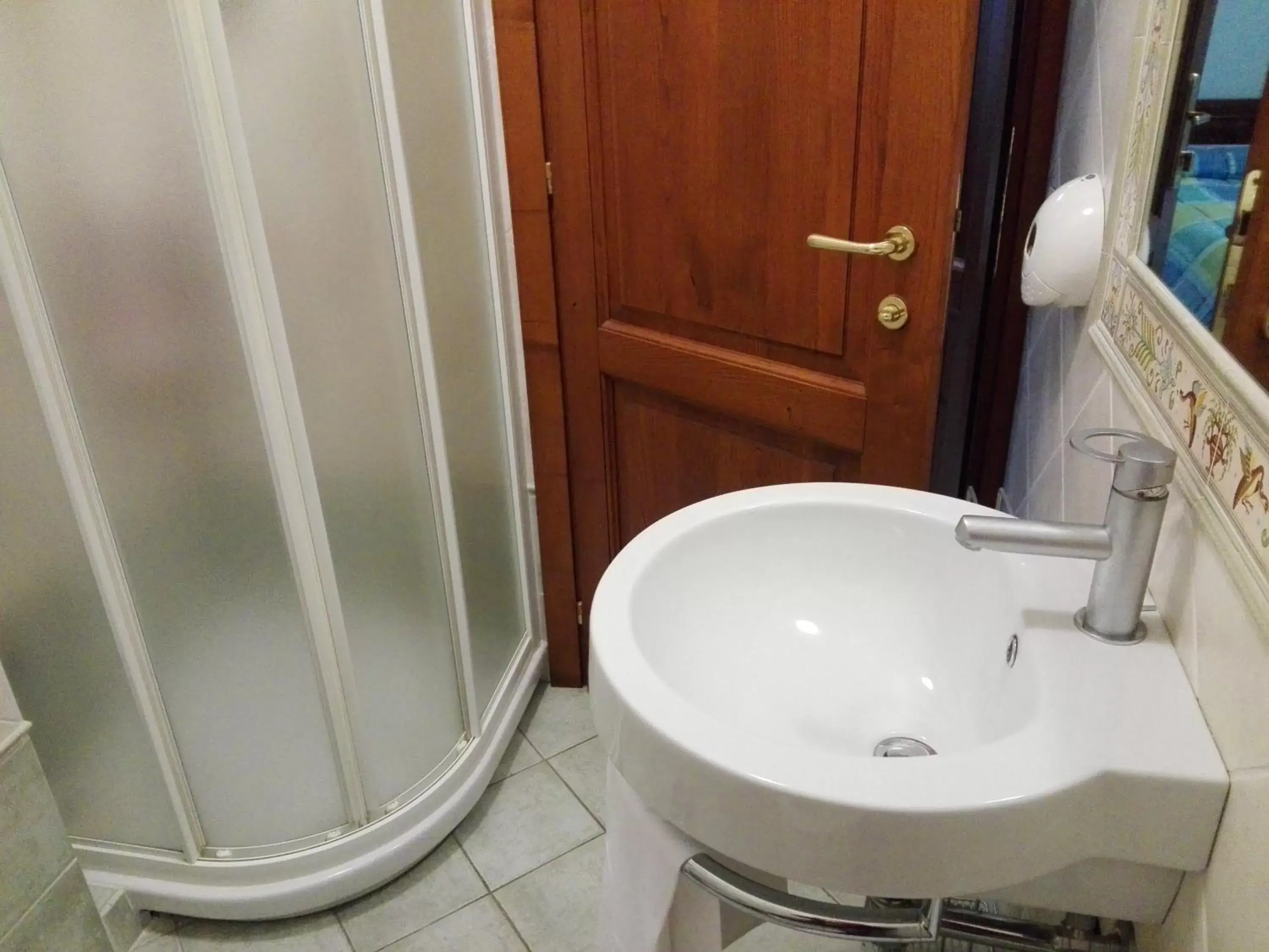 Bathroom in Hotel Ponte San Vittorino