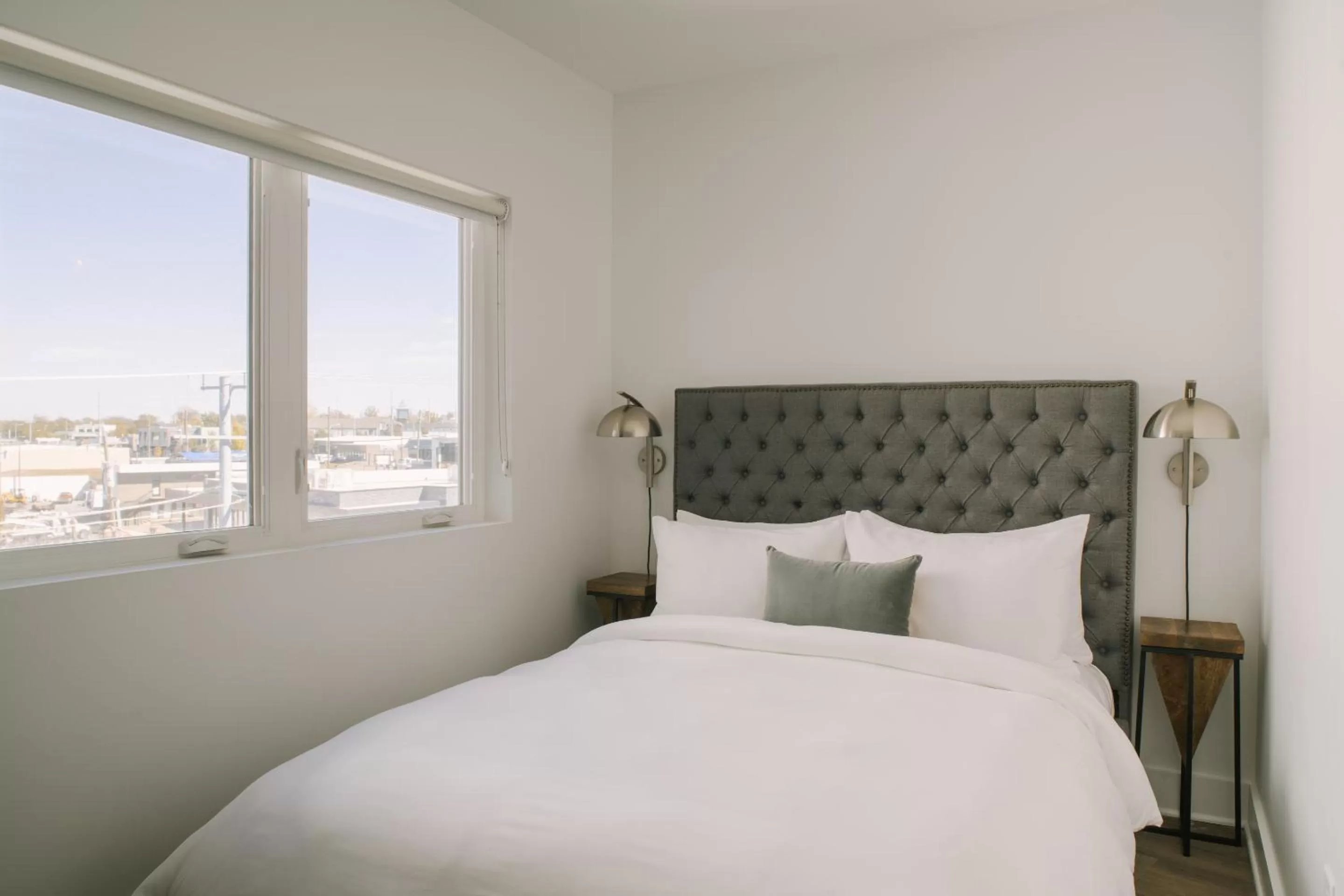 Bed in Sonder The Lookout