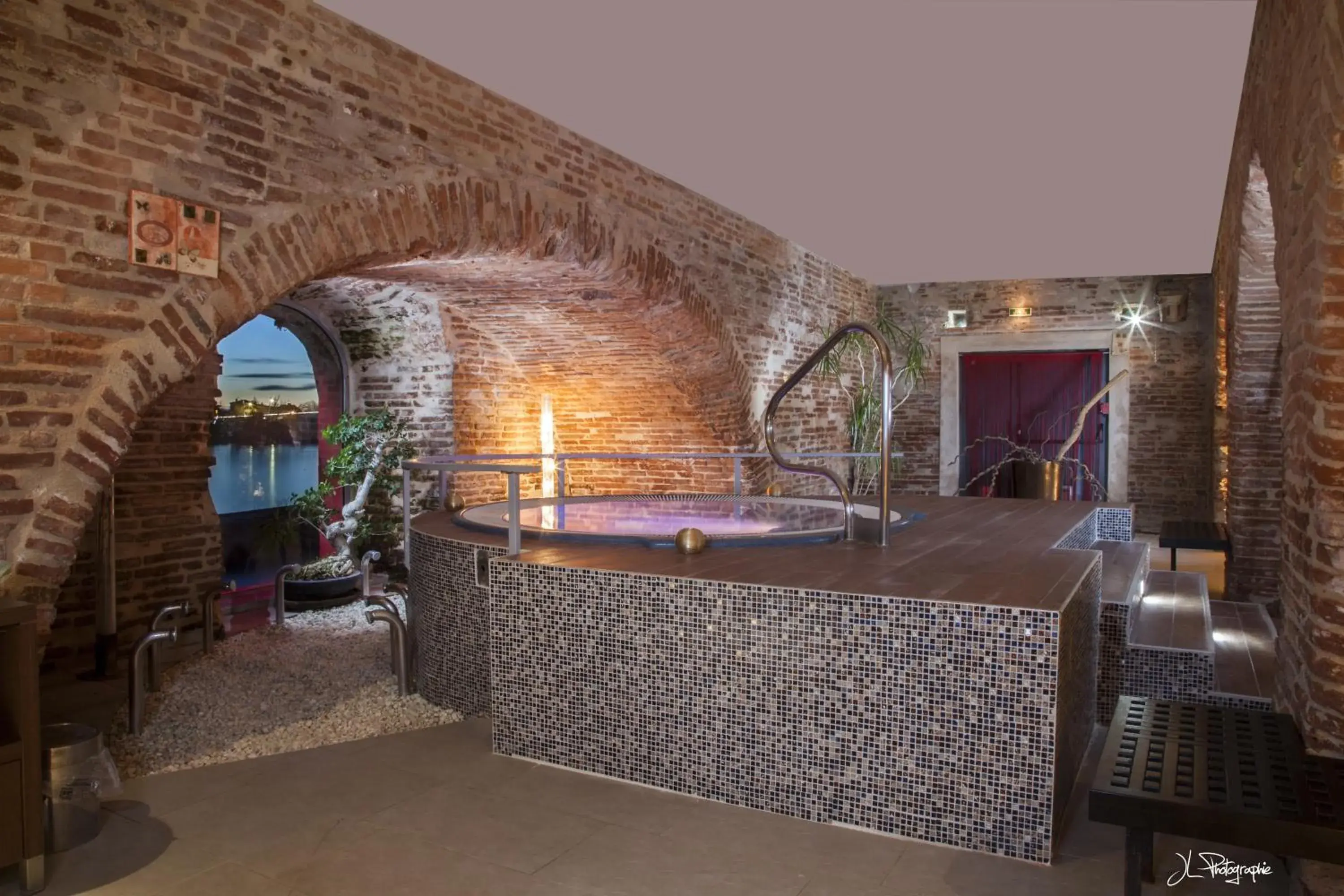 Spa and wellness centre/facilities in Hotel Le Moulin de Moissac