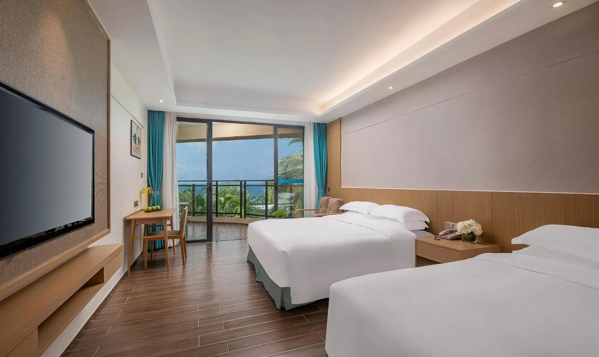 Bed in Sanya South China Hotel