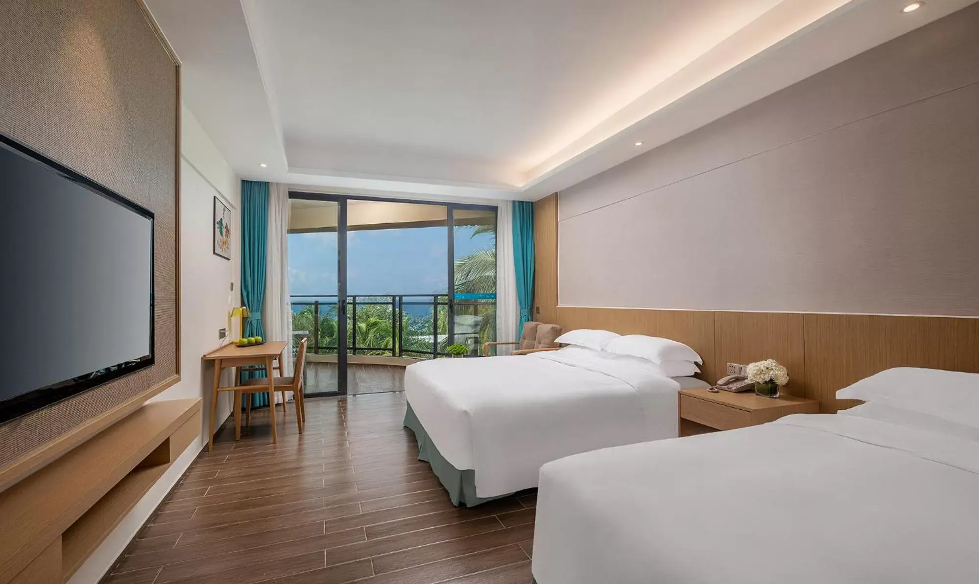 Deluxe Triple Room in Sanya South China Hotel Deluxe Triple Room in Sanya South China Hotel