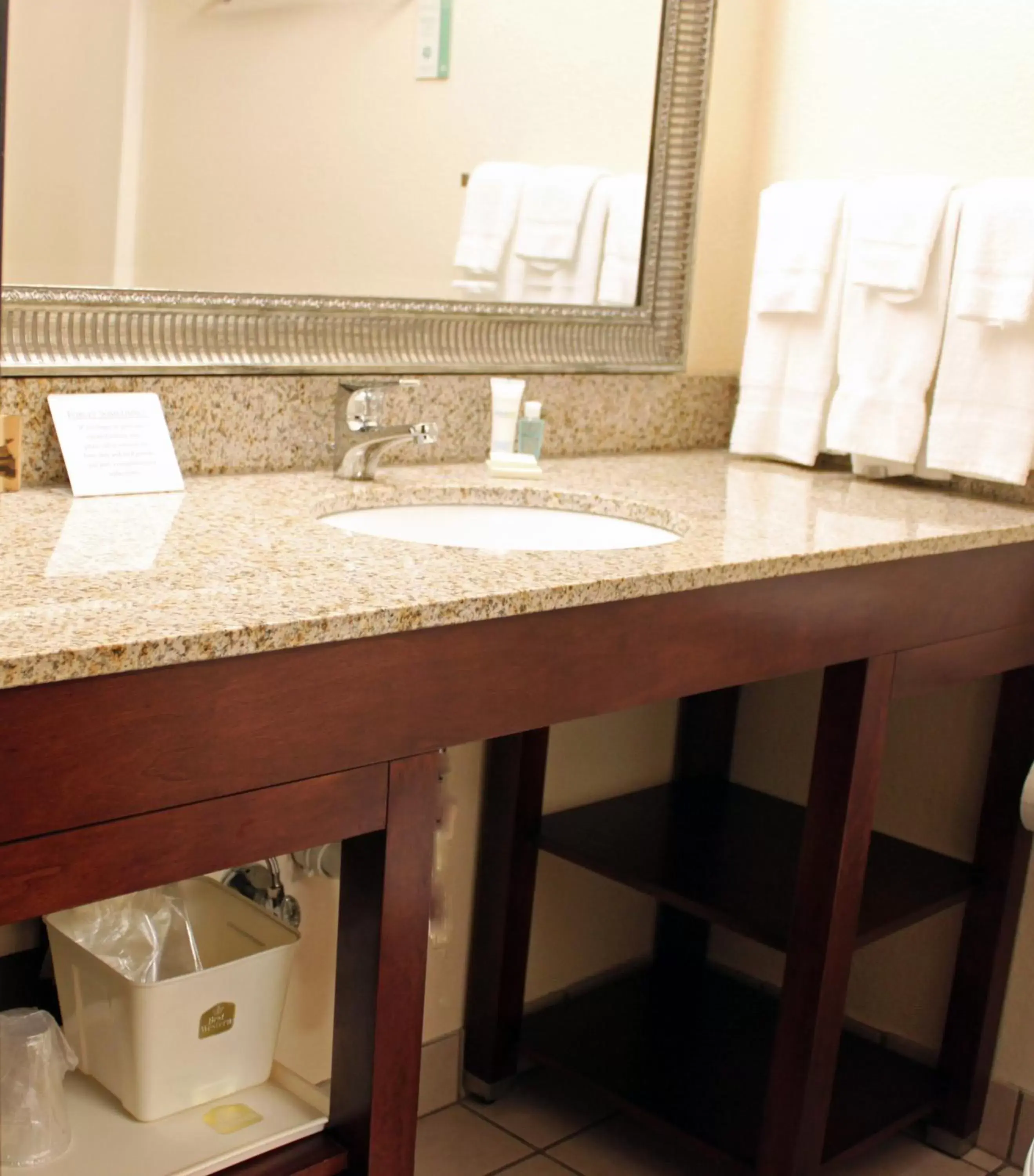 Bathroom in Best Western Huntington Mall Inn