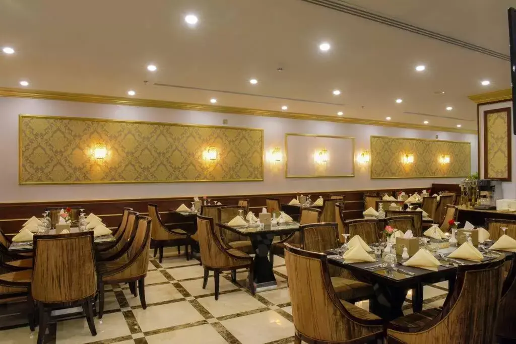 Restaurant/Places to Eat in Garden Plaza Hotel