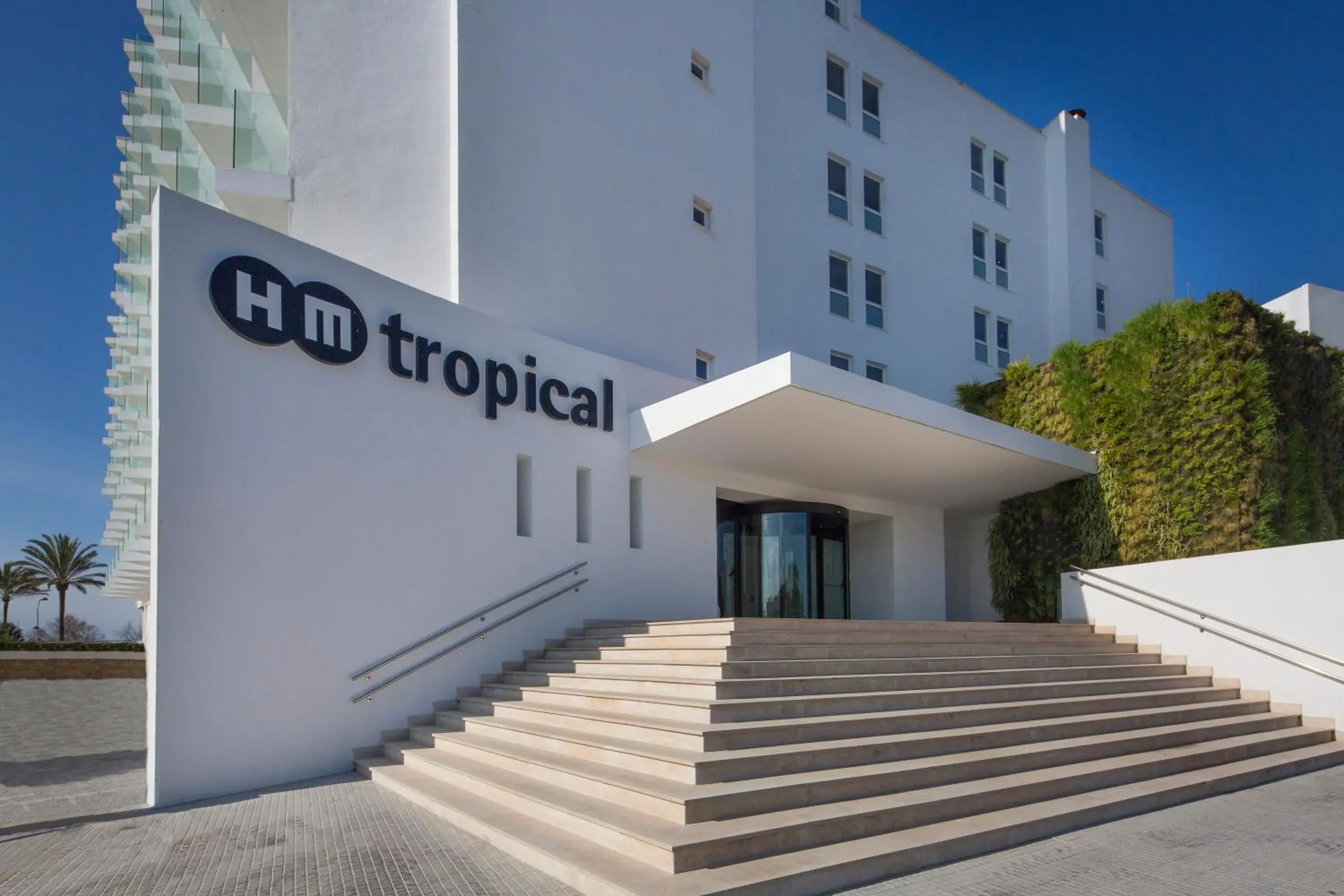 Facade/entrance, Property Building in HM Tropical