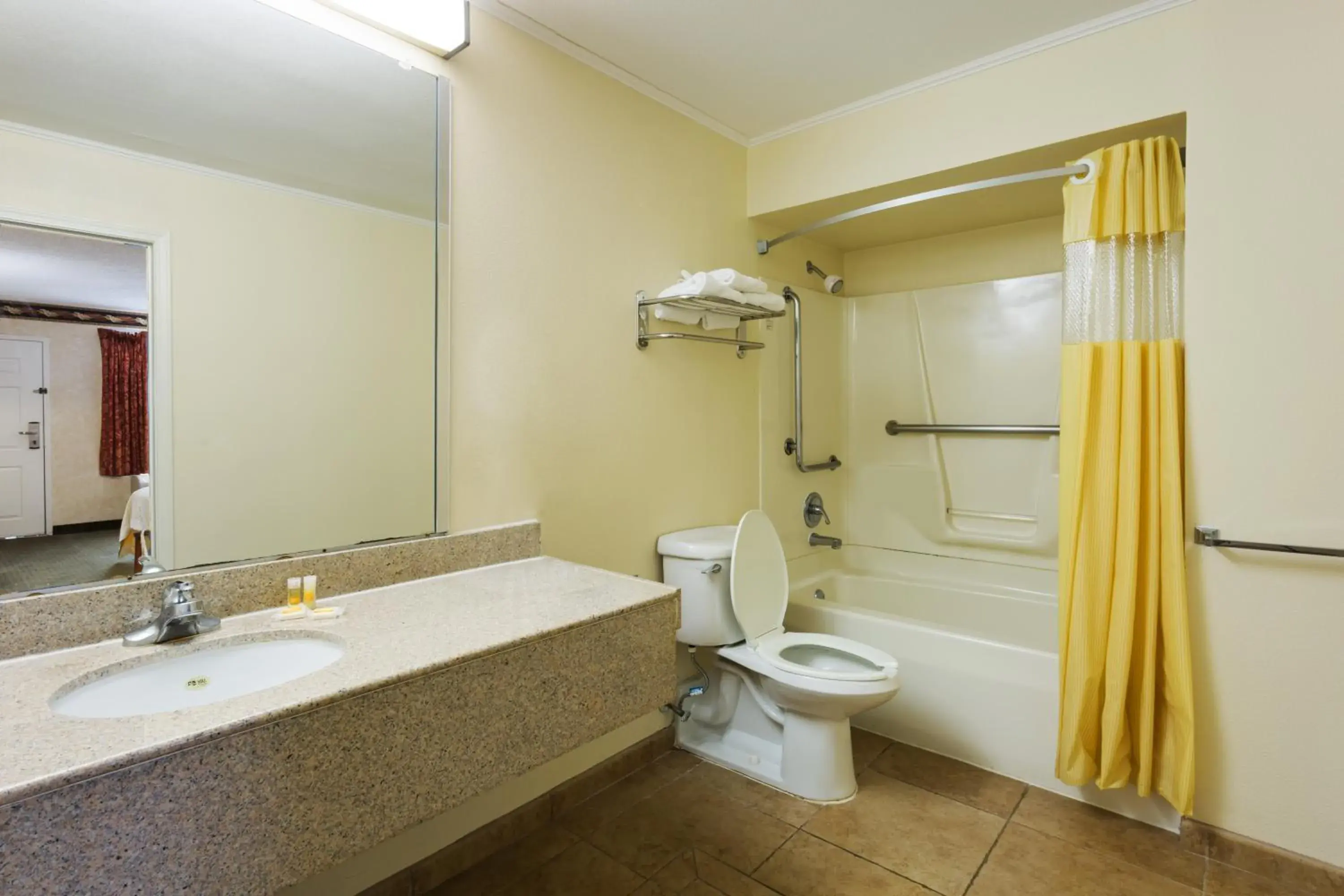 Bathroom in Days Inn by Wyndham Clinton