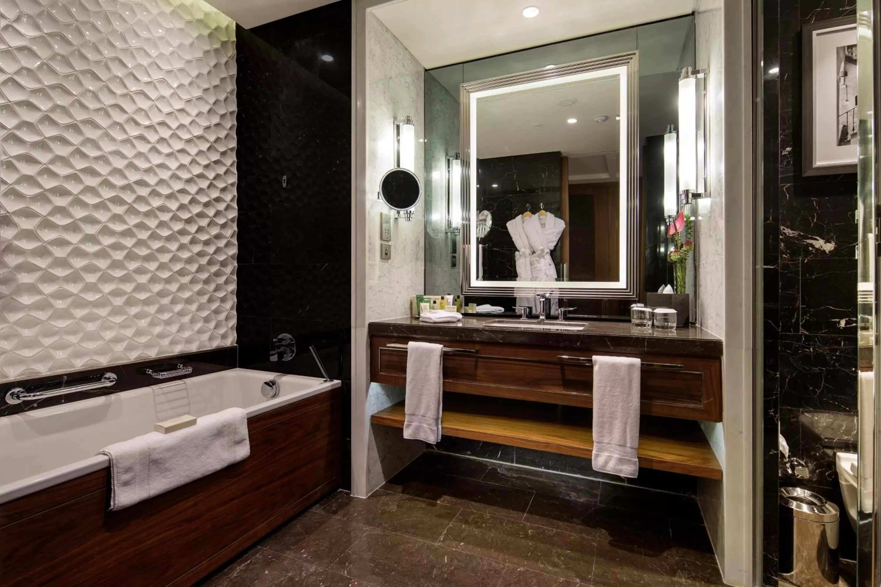 Toilet in Hilton Istanbul Bomonti