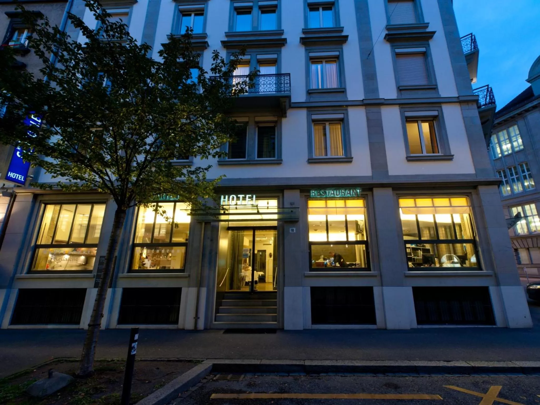 Facade/entrance in Hotel Scheuble