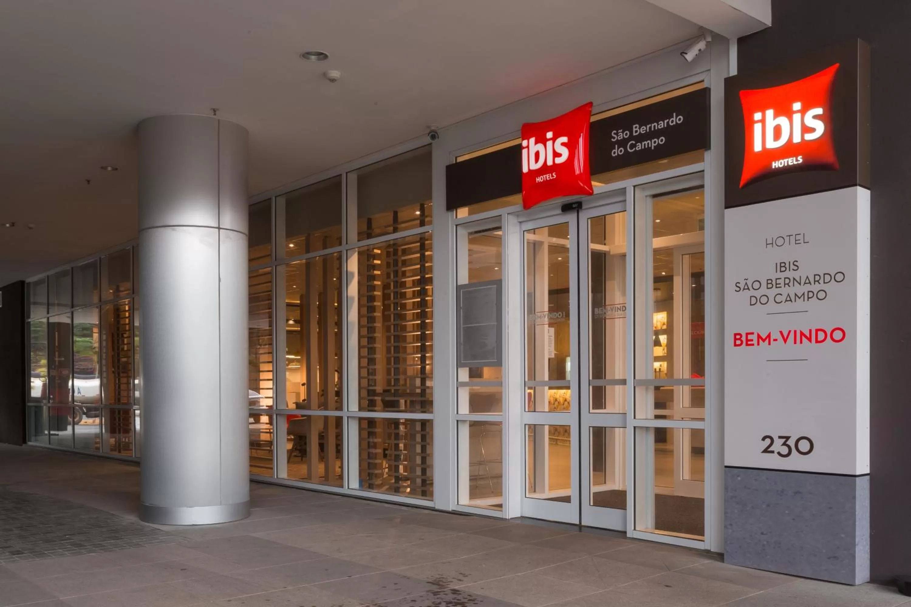 Facade/entrance in ibis Sao Bernardo do Campo