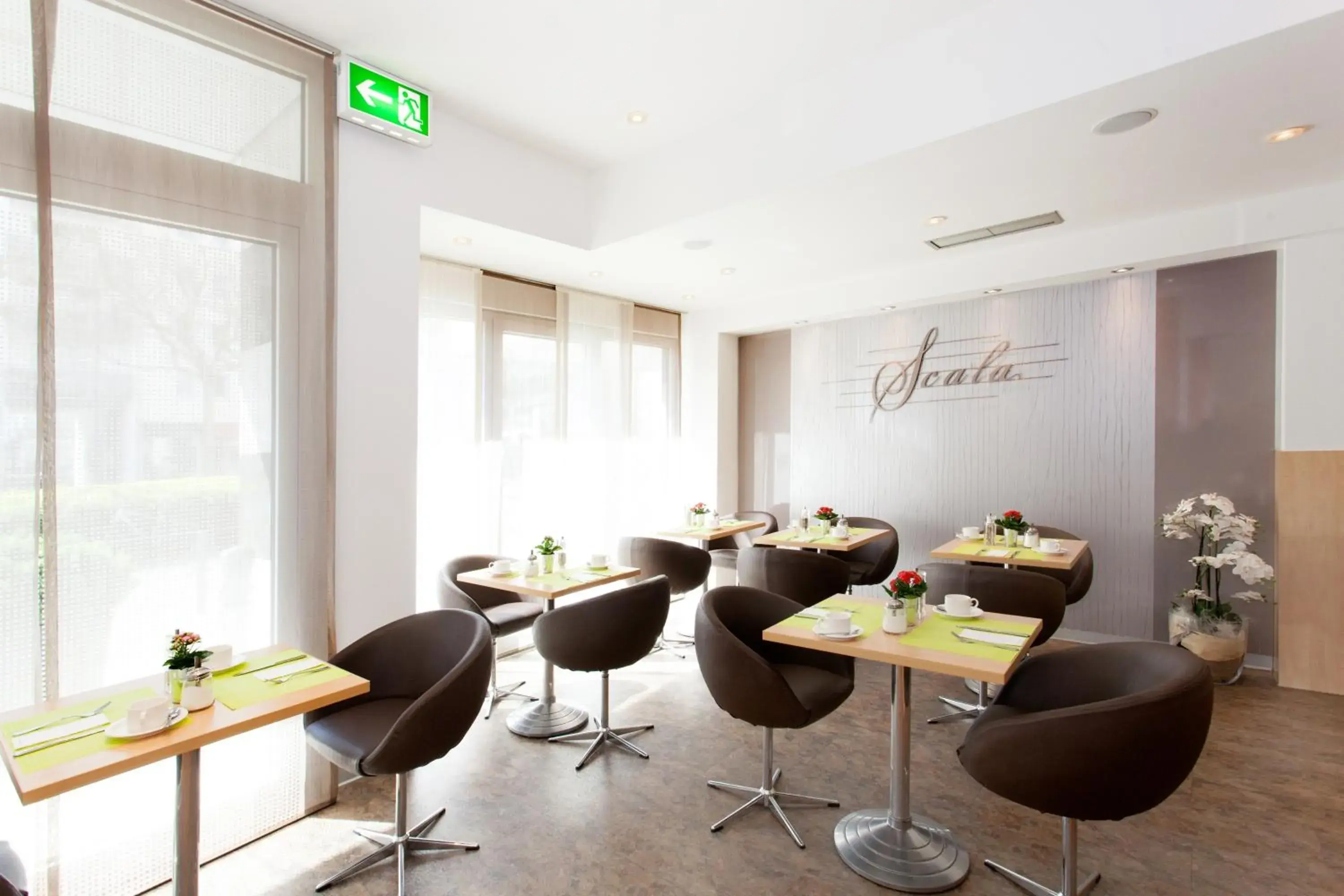 Restaurant/places to eat in Hotel Scala Frankfurt City Centre