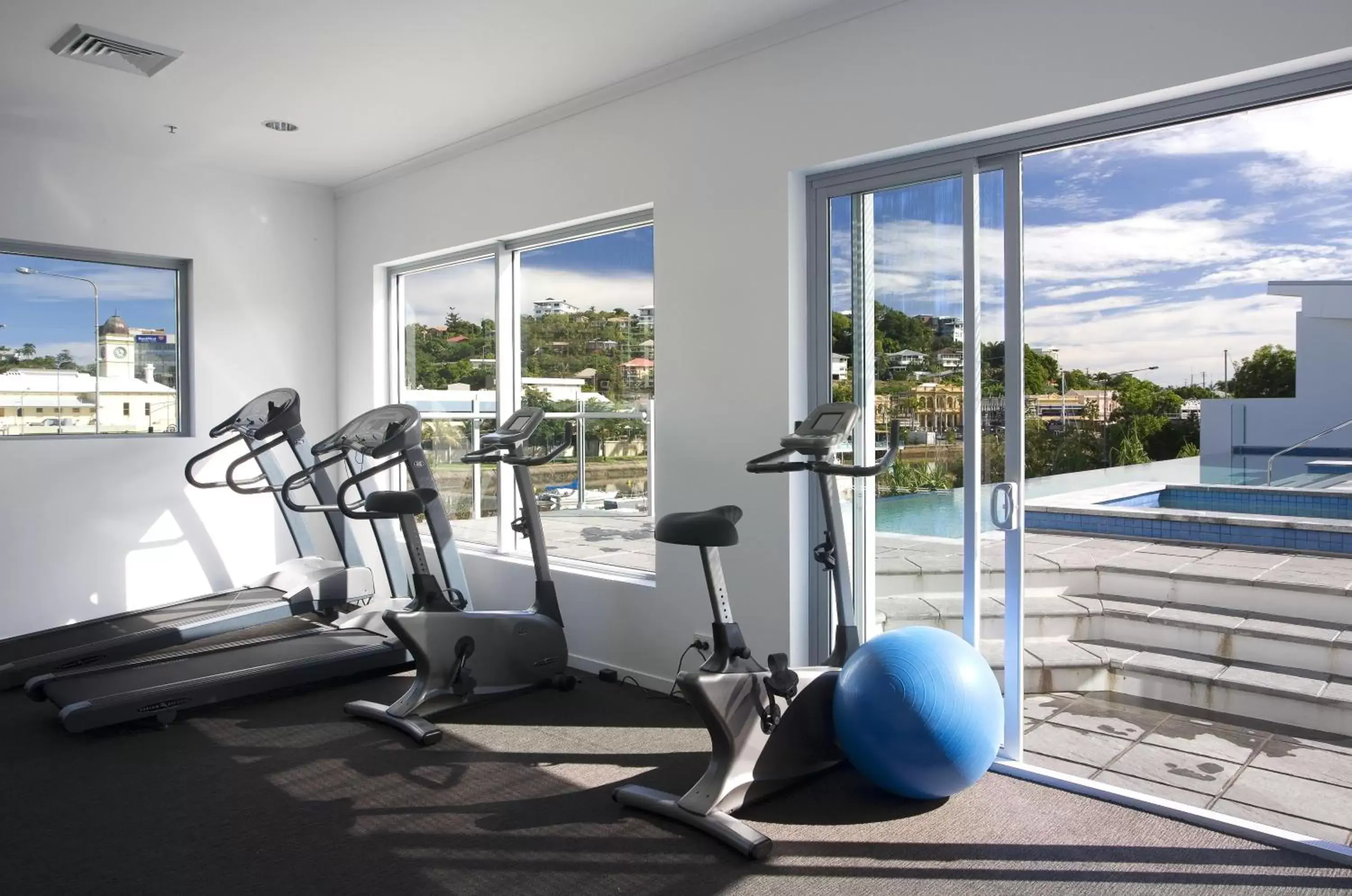 Fitness centre/facilities in Oaks Townsville Gateway Suites Fitness centre/facilities in Oaks Townsville Gateway Suites