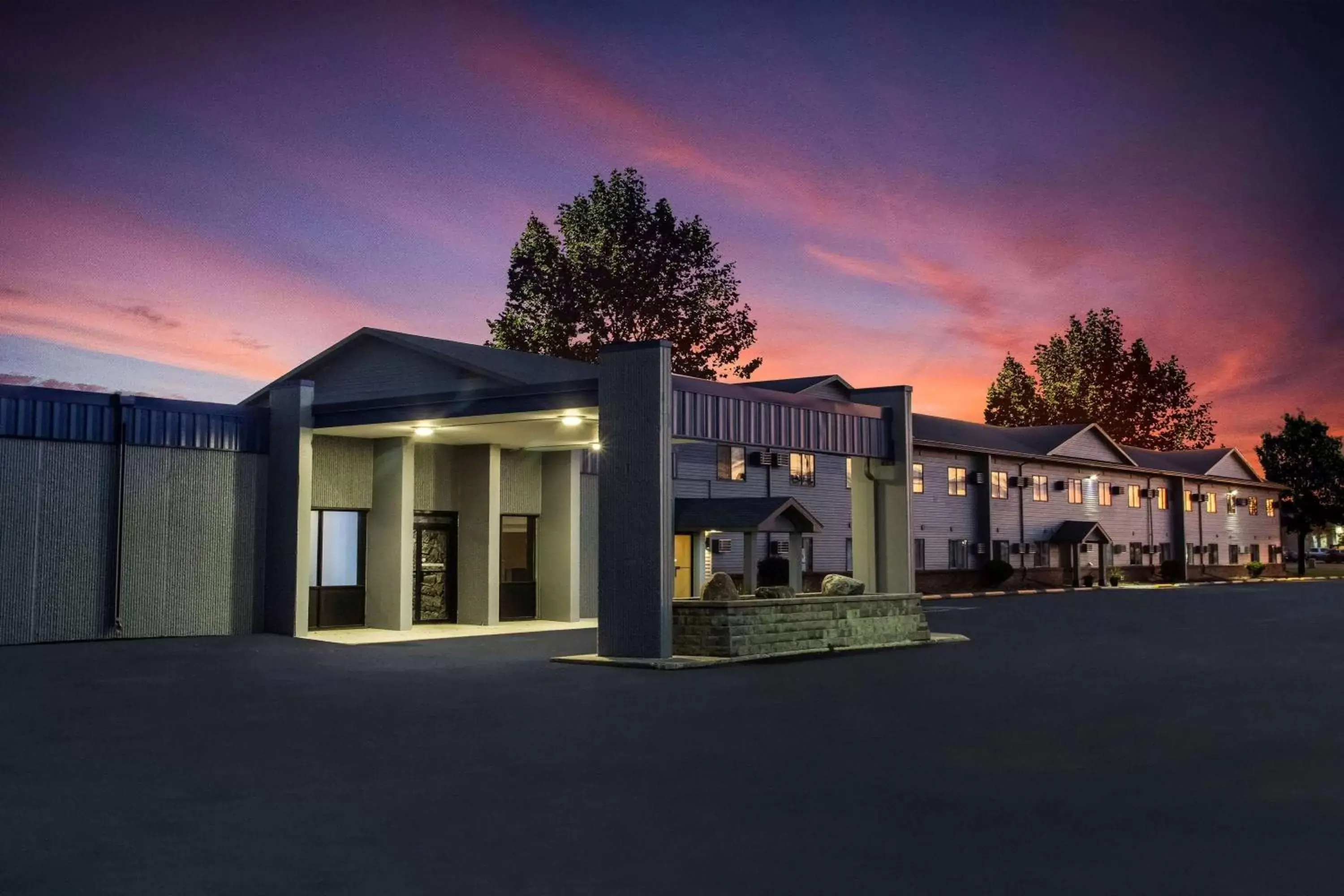 Property building in Travelodge by Wyndham Wahpeton Property building in Travelodge by Wyndham Wahpeton