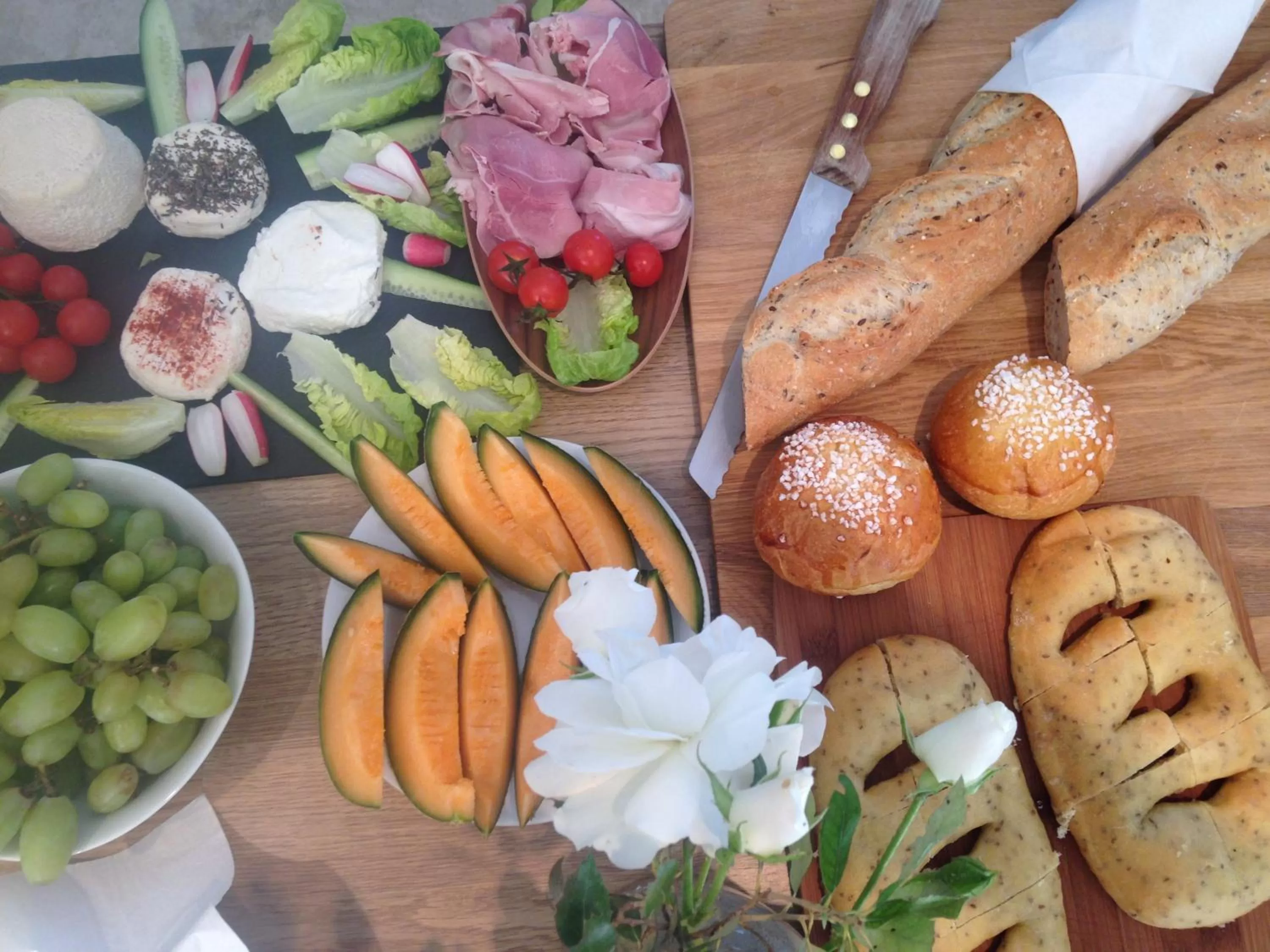 Buffet breakfast, Food in Mas Notre Dame