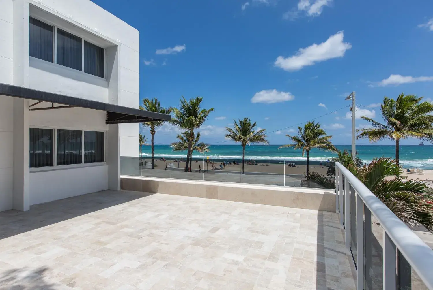 Balcony/Terrace in Premiere Hotel