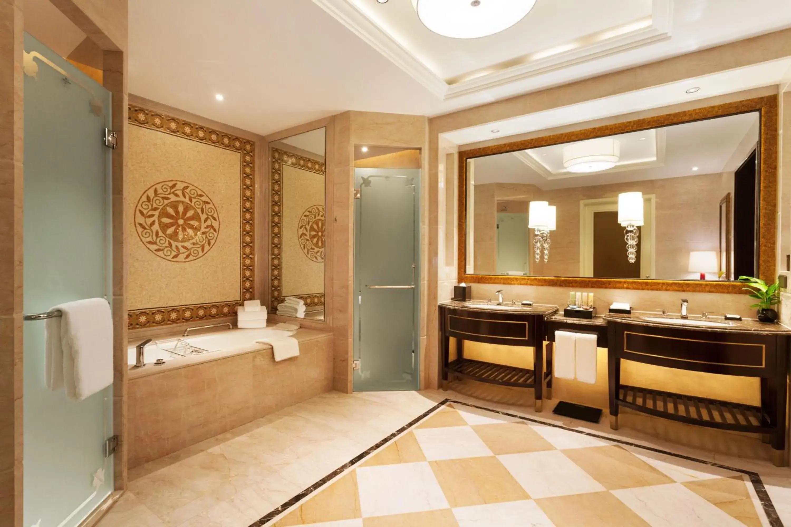 Bathroom in Wyndham Grand Xi'an South