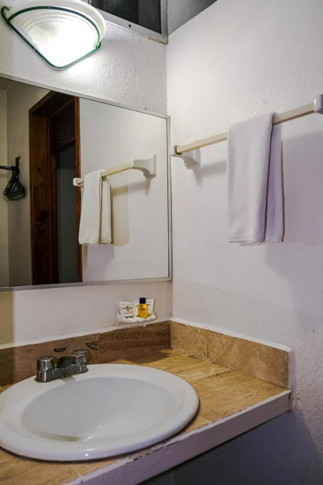 Bathroom in Hotel Posada el Cid
