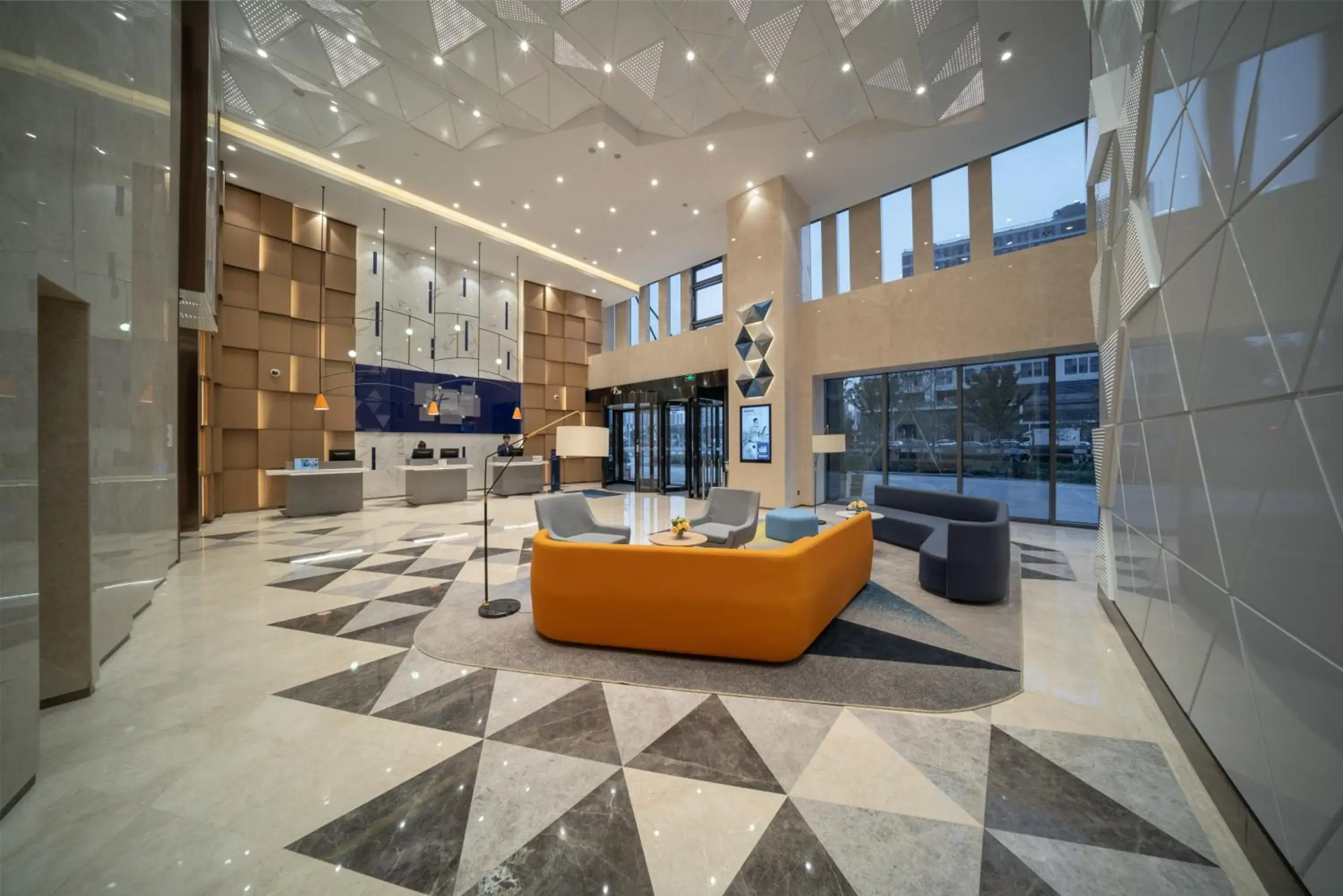 Lobby/Reception in Holiday Inn Express Shanghai Huijin, an IHG Hotel