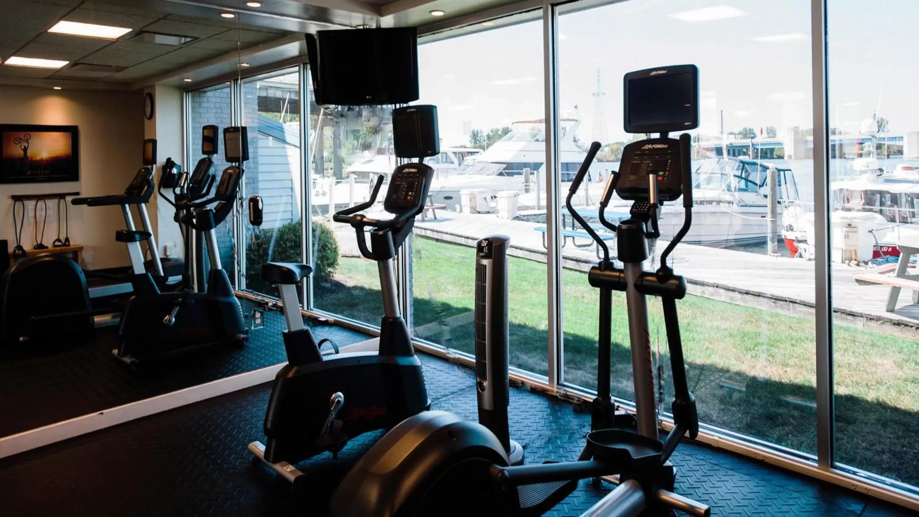 Fitness centre/facilities, Fitness Center/Facilities in Holiday Inn Grand Haven-Spring Lake, an IHG Hotel