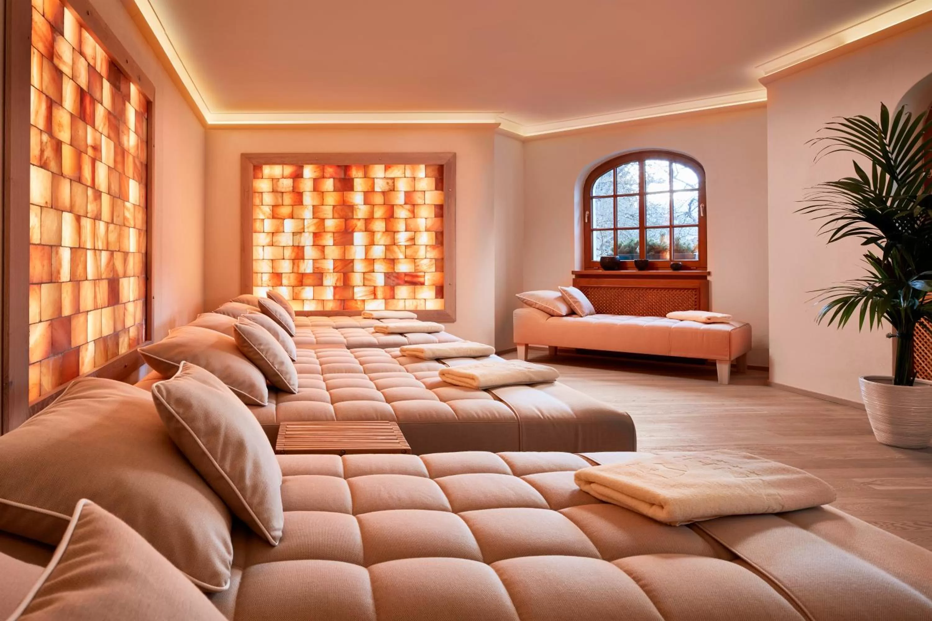 Spa and wellness centre/facilities, Bed in Relais & Châteaux Hotel Tennerhof