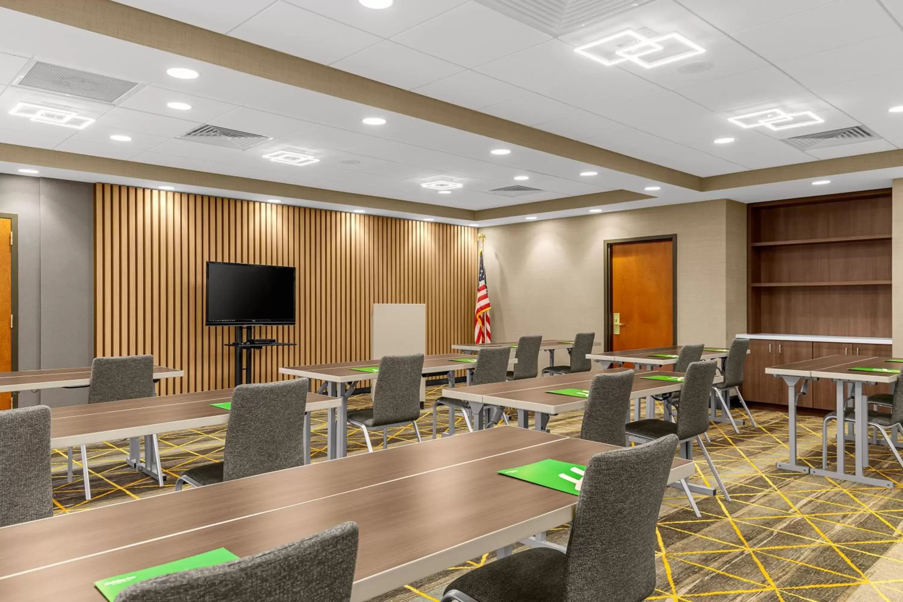 Meeting/conference room in Holiday Inn Cleveland, an IHG Hotel