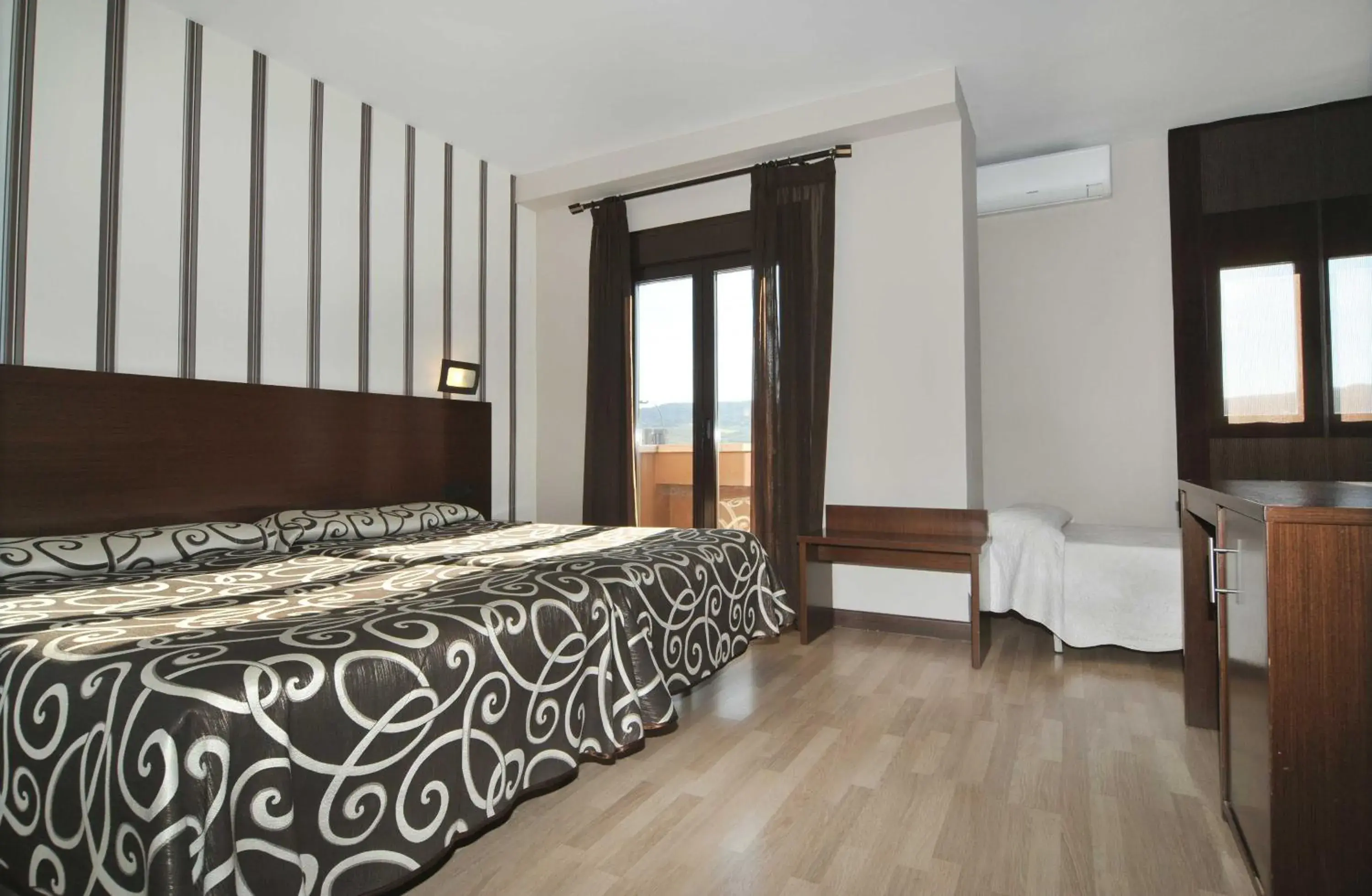 Bed in Hotel Ciudad de Plasencia