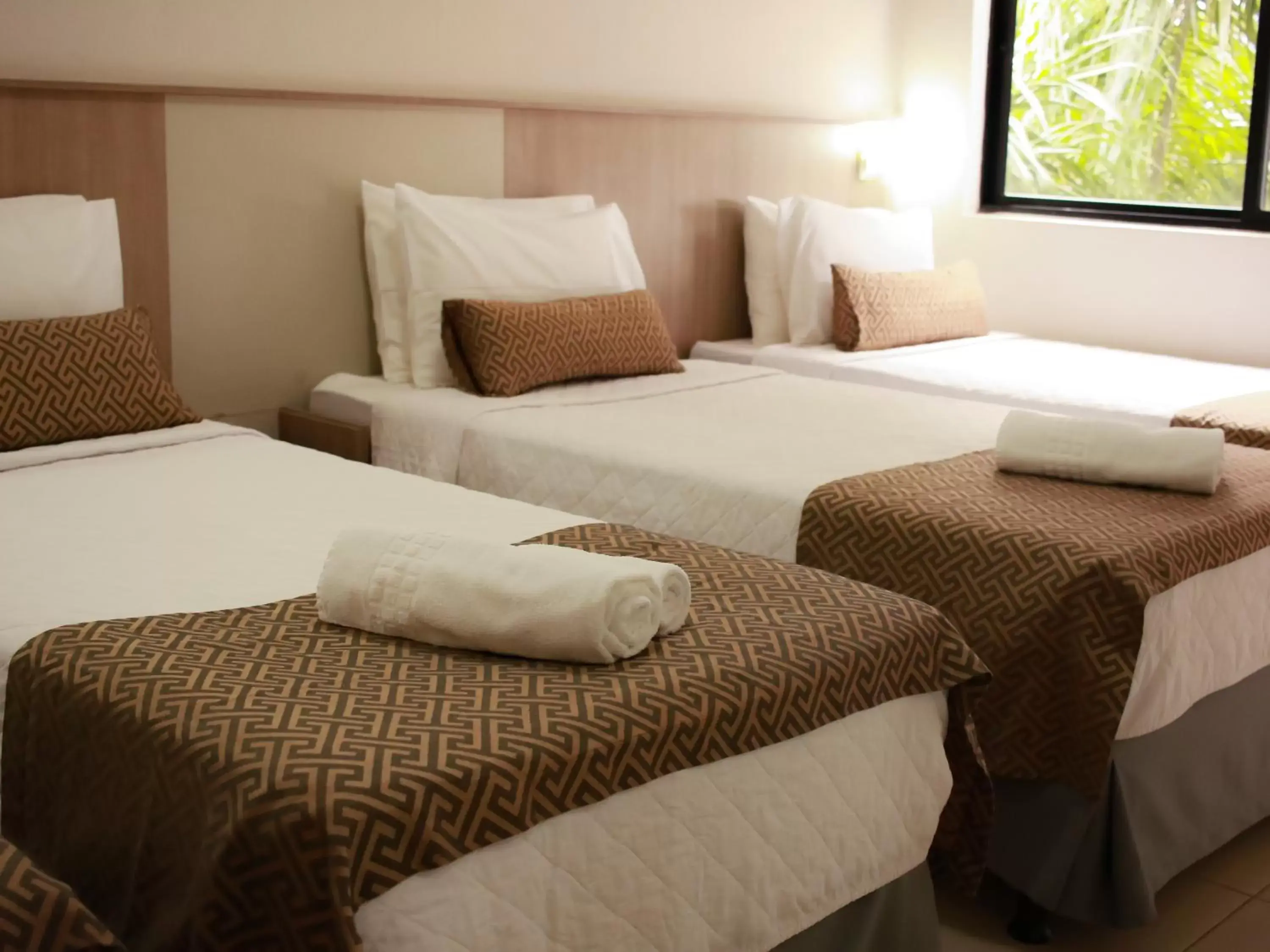 Bed in Iguassu Express Hotel