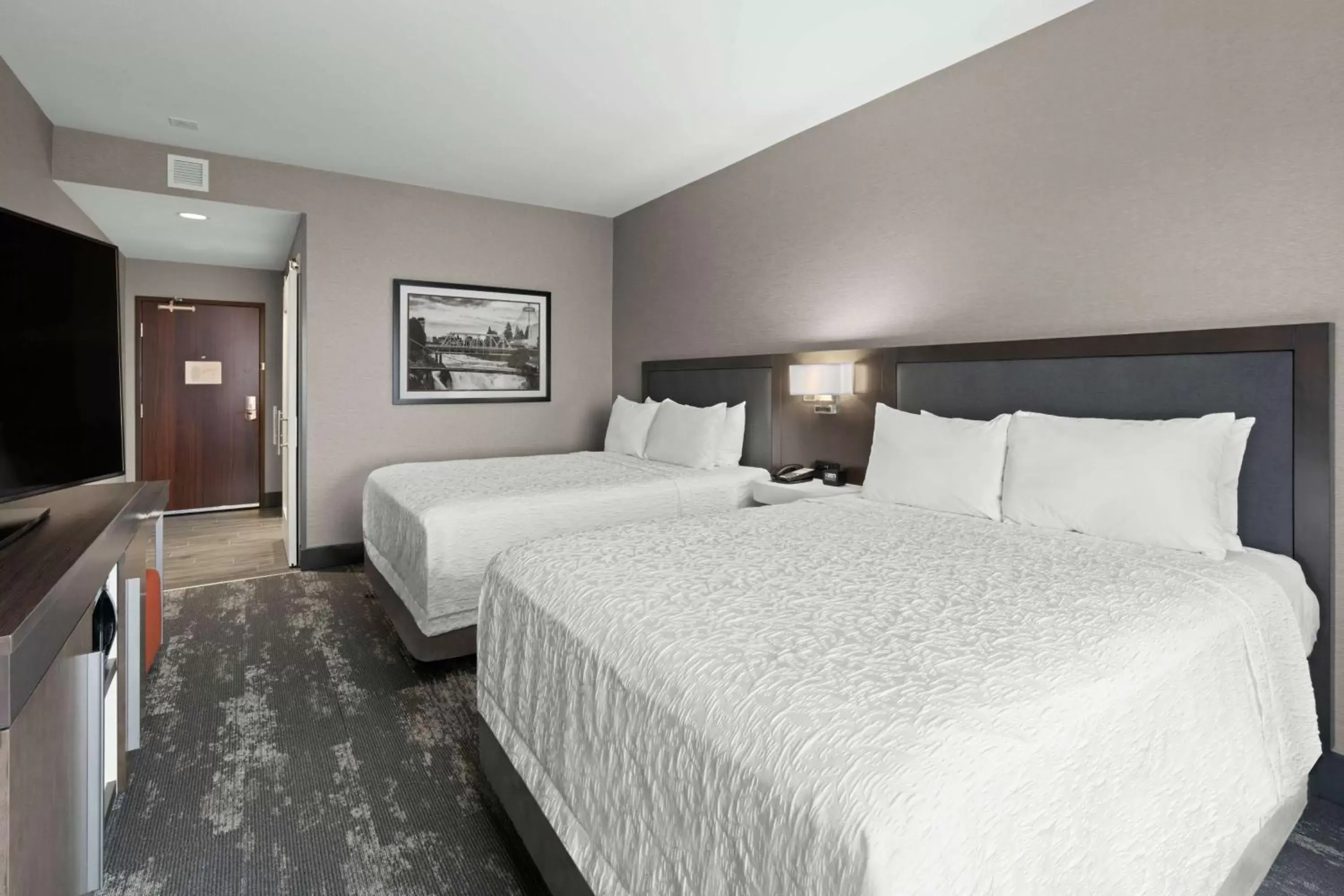 Bedroom, Bed in Hampton Inn & Suites Spokane Downtown-South