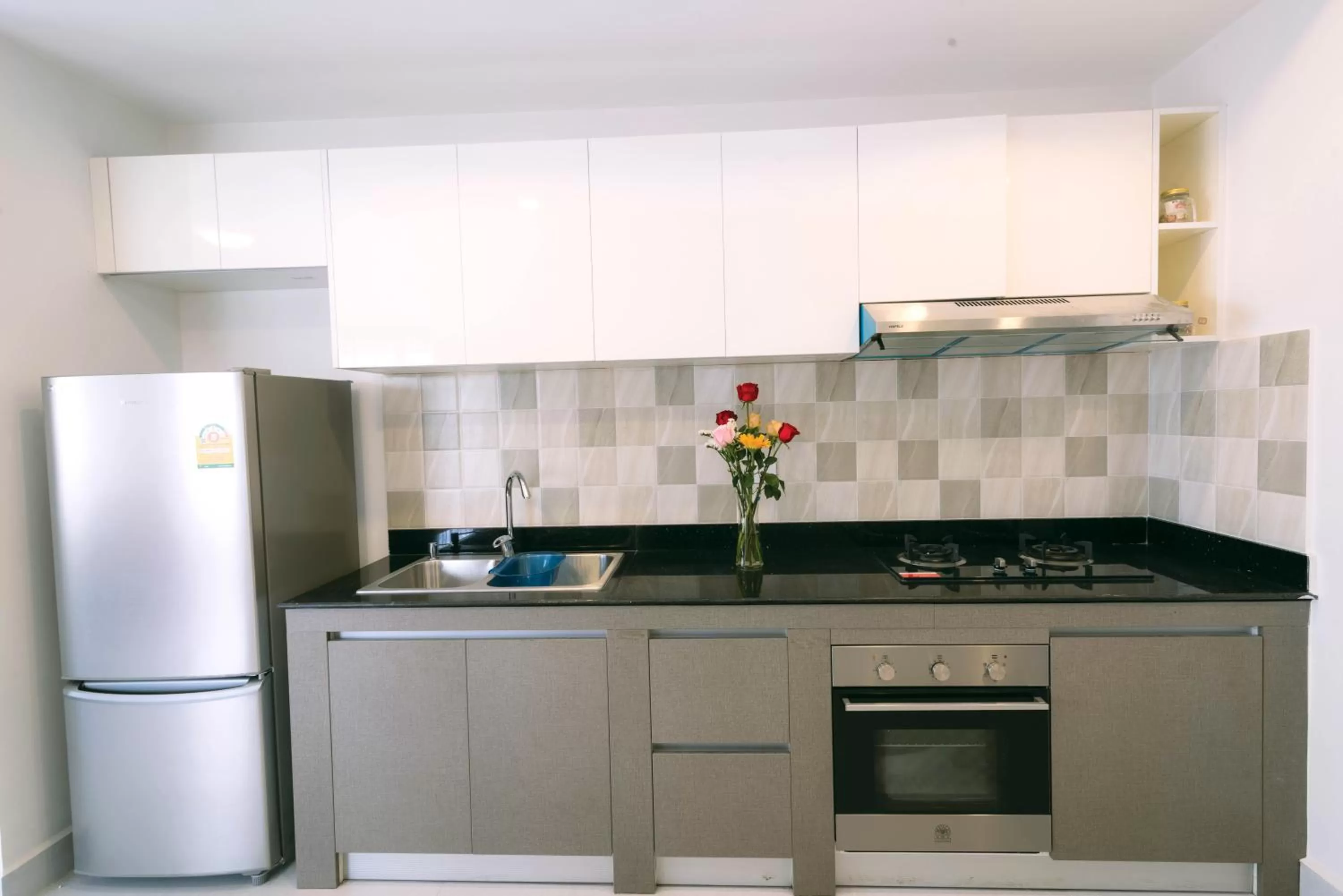 Kitchen or kitchenette in Sun Apartment