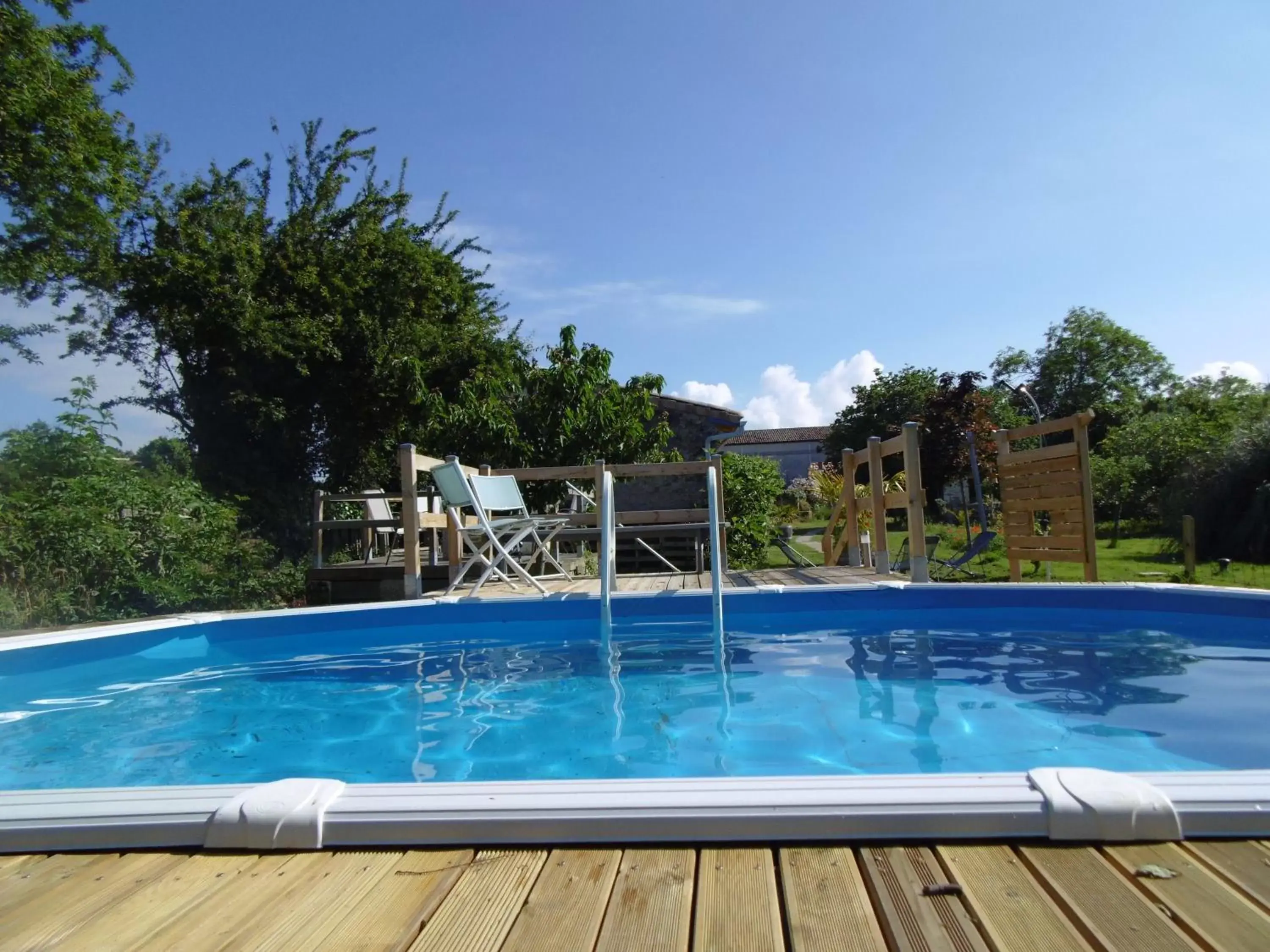 Activities, Swimming Pool in La Cadournaise
