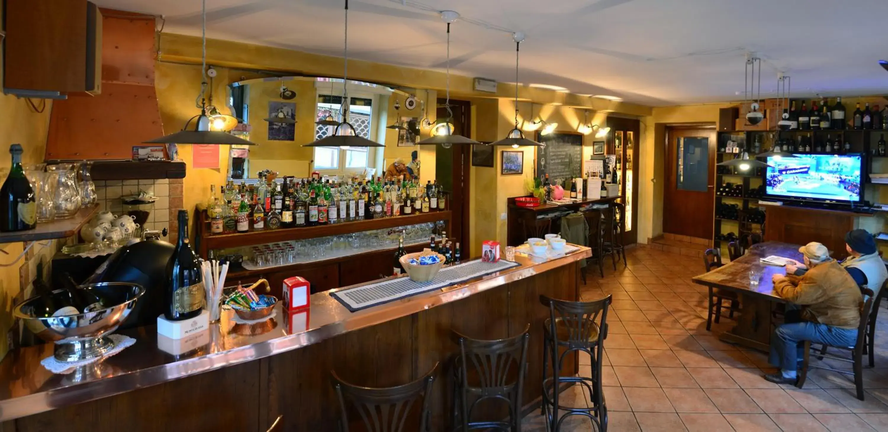 Lounge or bar in Locanda Milano 1873 Lounge or bar in Locanda Milano 1873