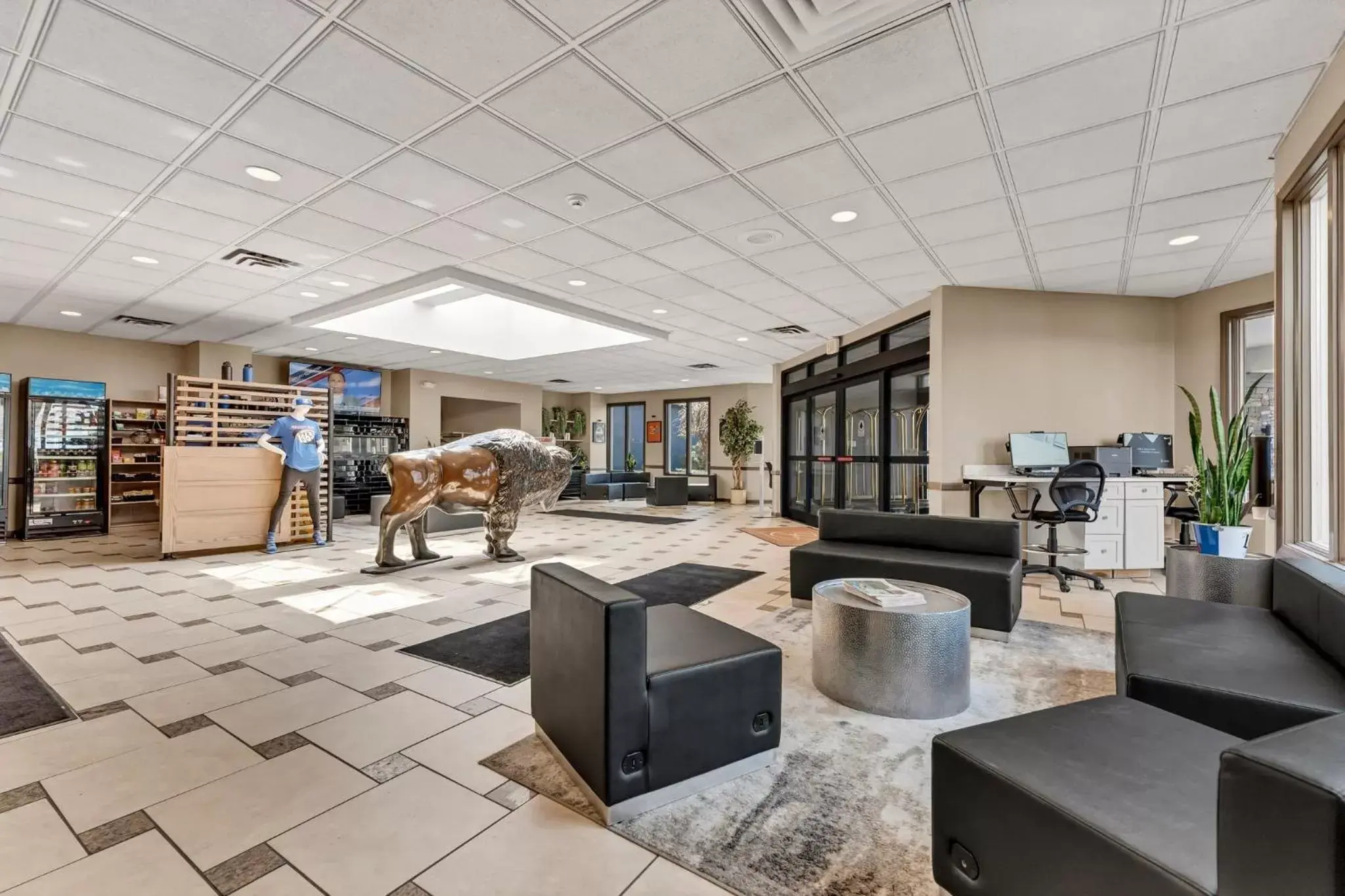 Lobby or reception in Buffalo Airport Hotel