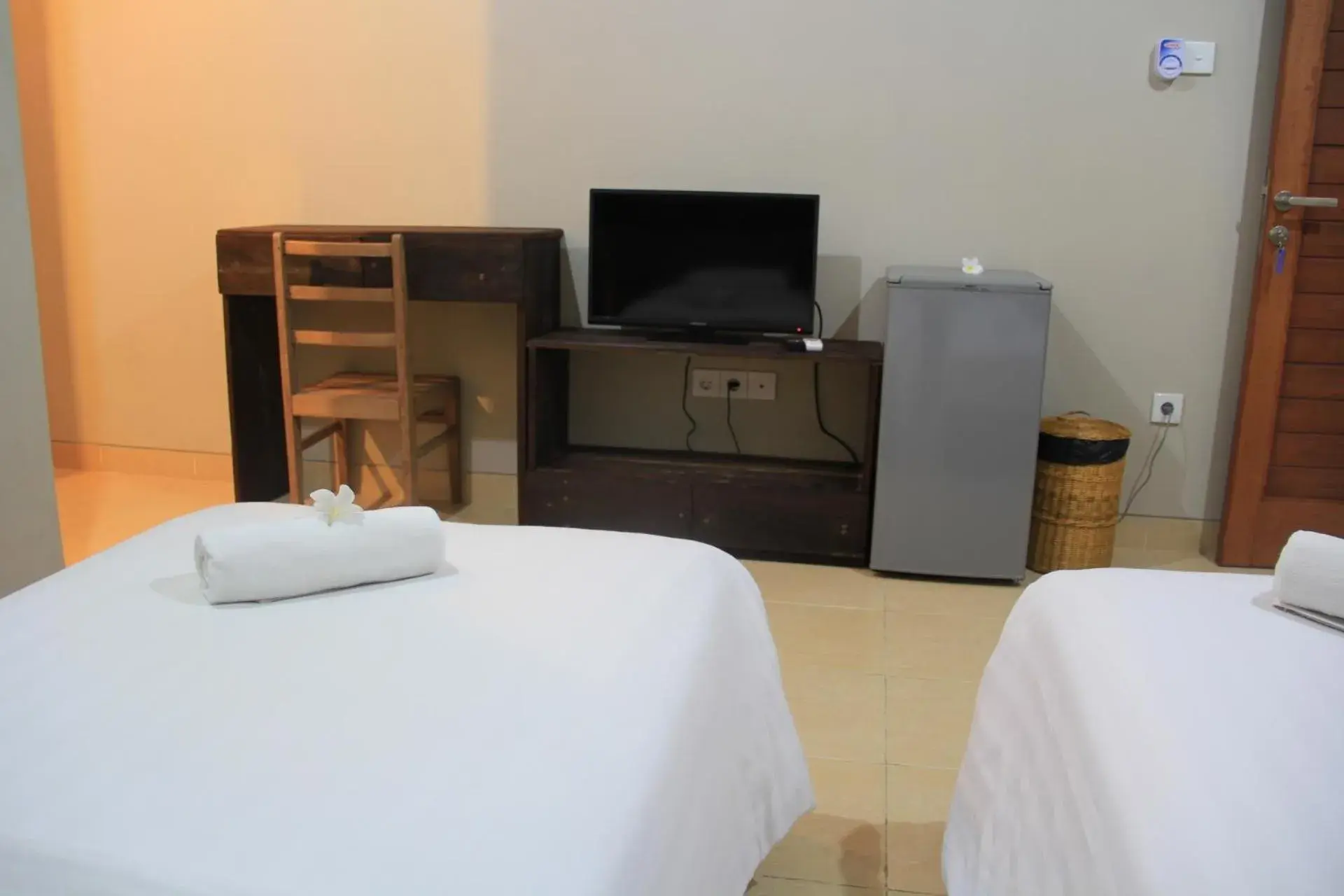 TV and multimedia, TV/Entertainment Center in Semarandana Bedrooms and Pool