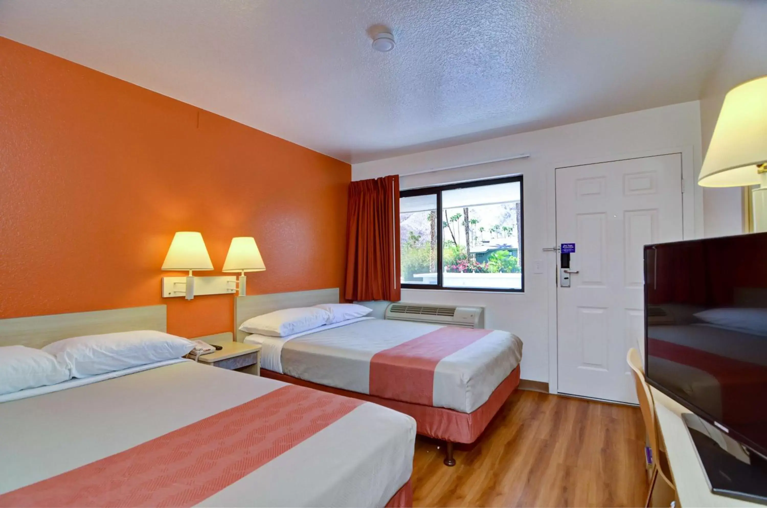 TV and multimedia, Bed in Motel 6-Palm Springs, CA - East - Palm Canyon