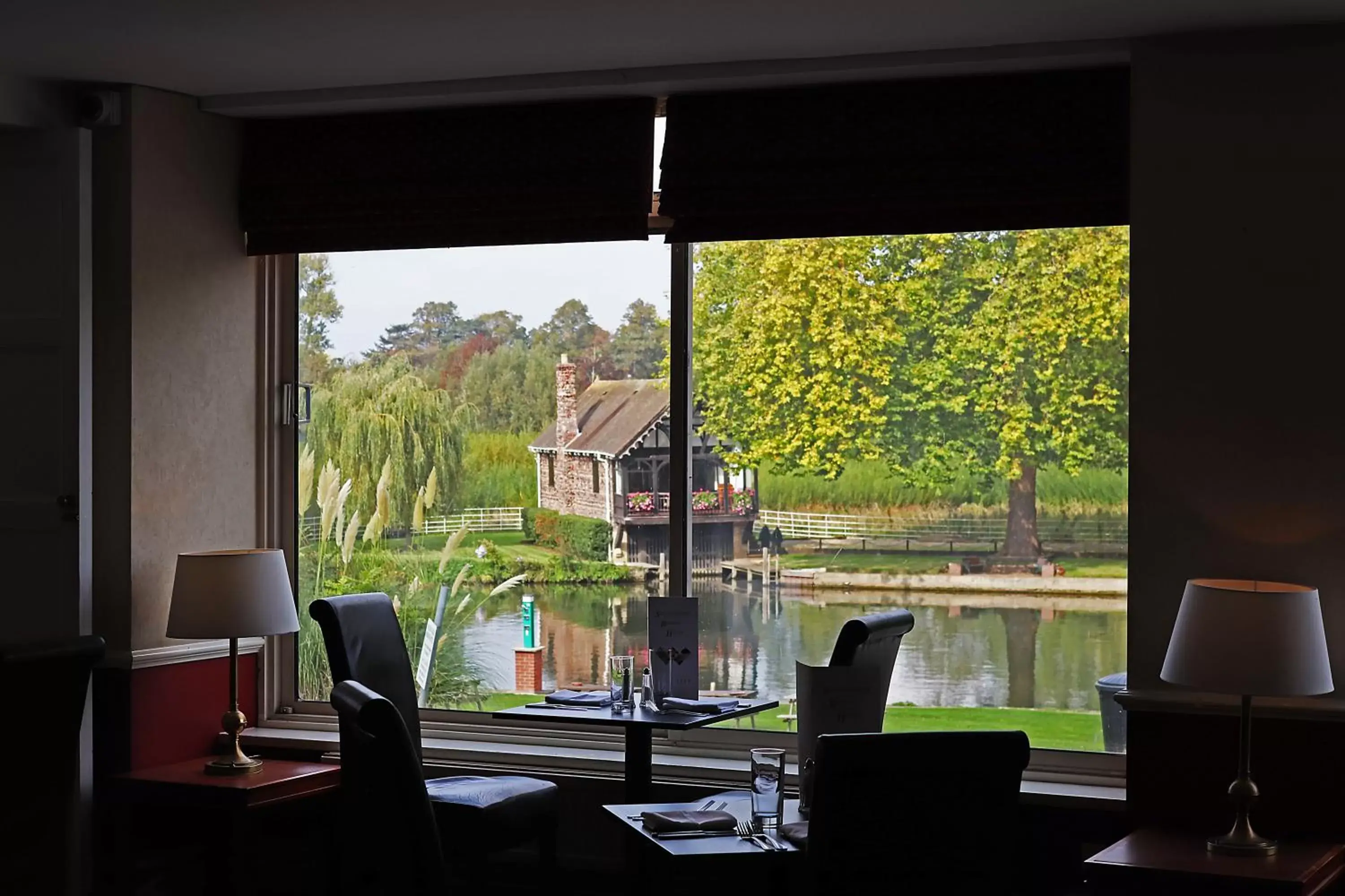 Restaurant/places to eat in Shillingford Bridge Hotel