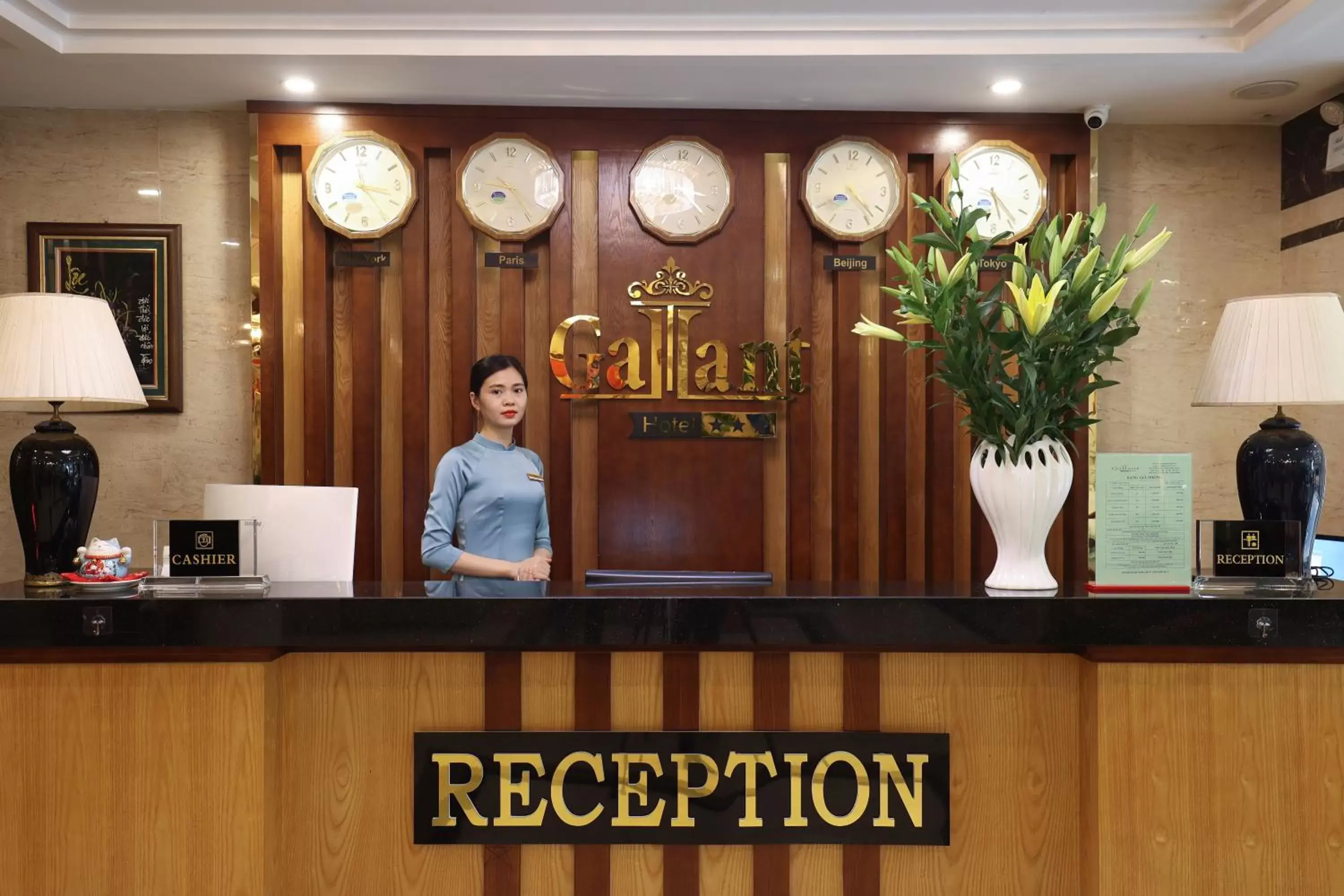 Staff, Lobby/Reception in Gallant Hotel