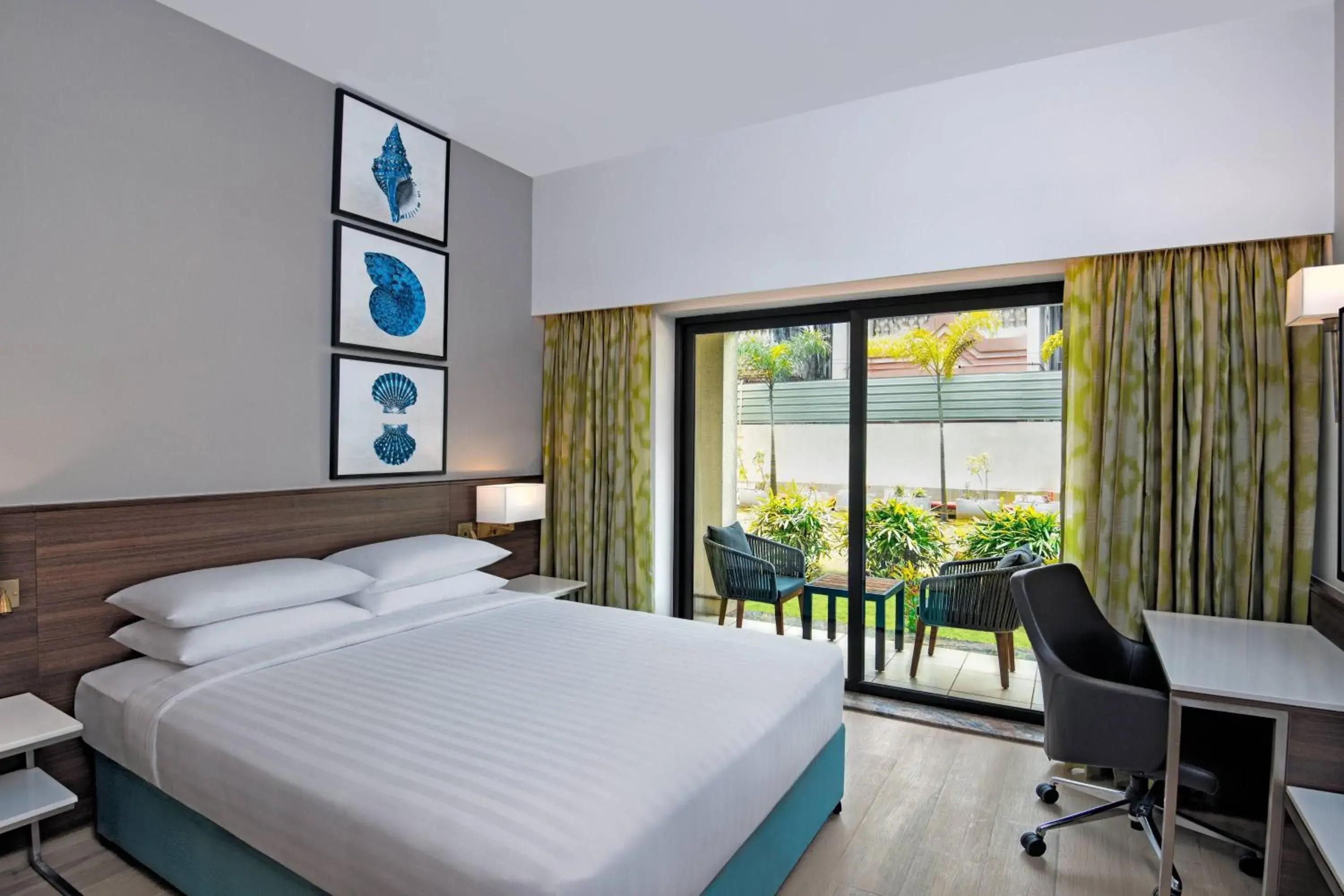 Photo of the whole room, Bed in Fairfield by Marriott Goa Benaulim