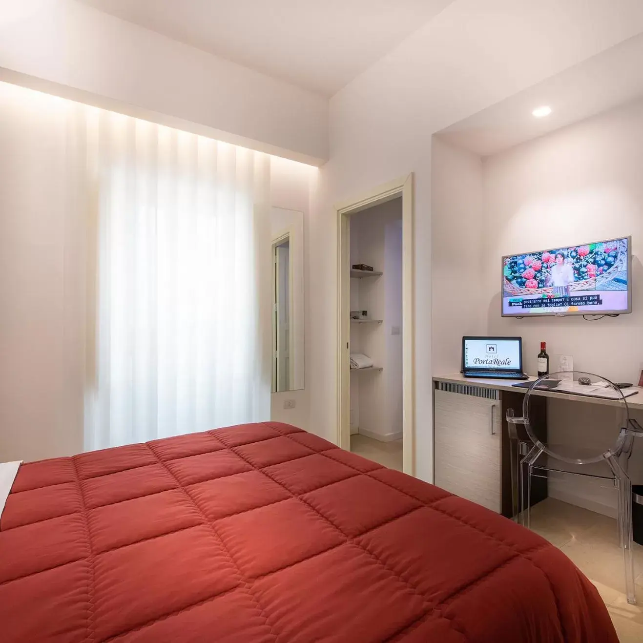 Economy Double or Twin Room in Hotel Porta Reale