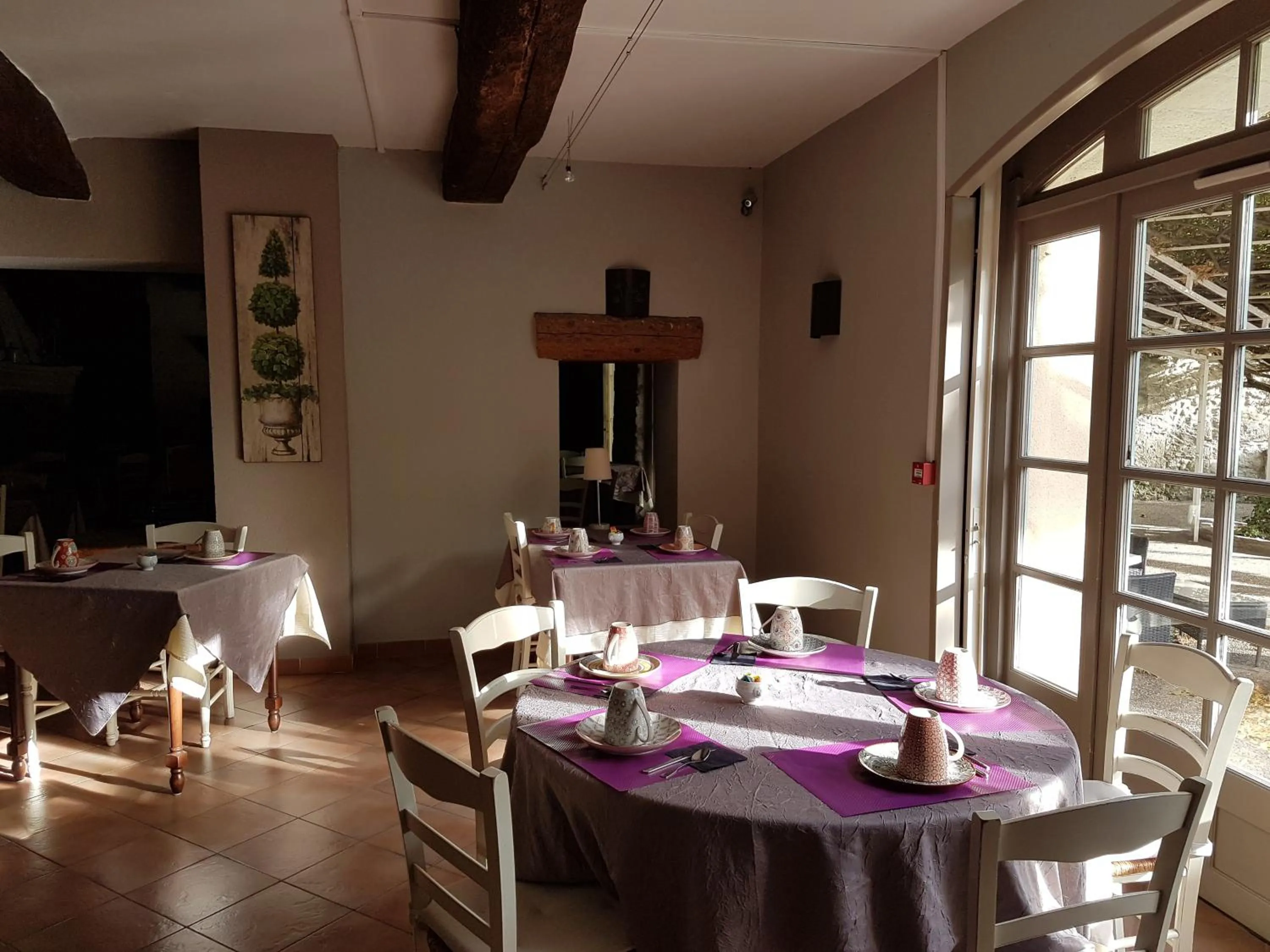 Breakfast in Logis Hotel la Ferme