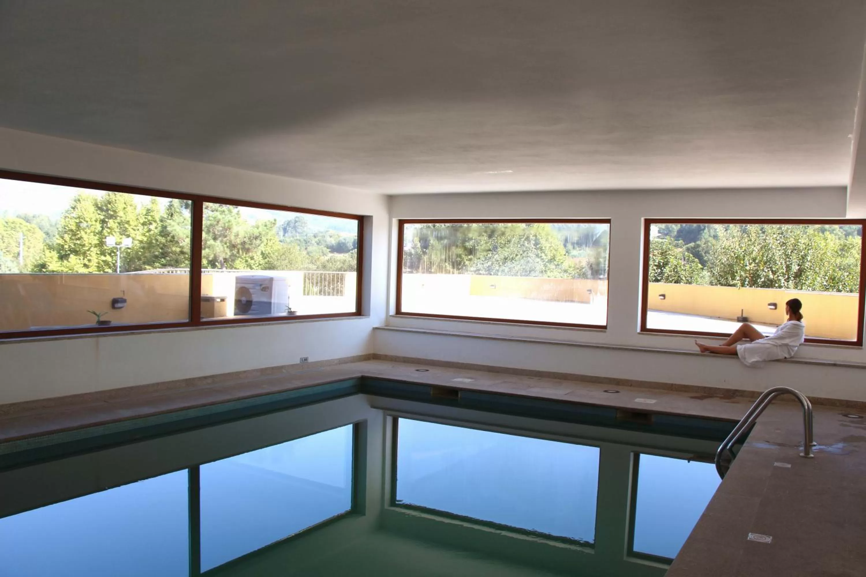 Swimming pool in Hotel Rural de Charme Maria da Fonte