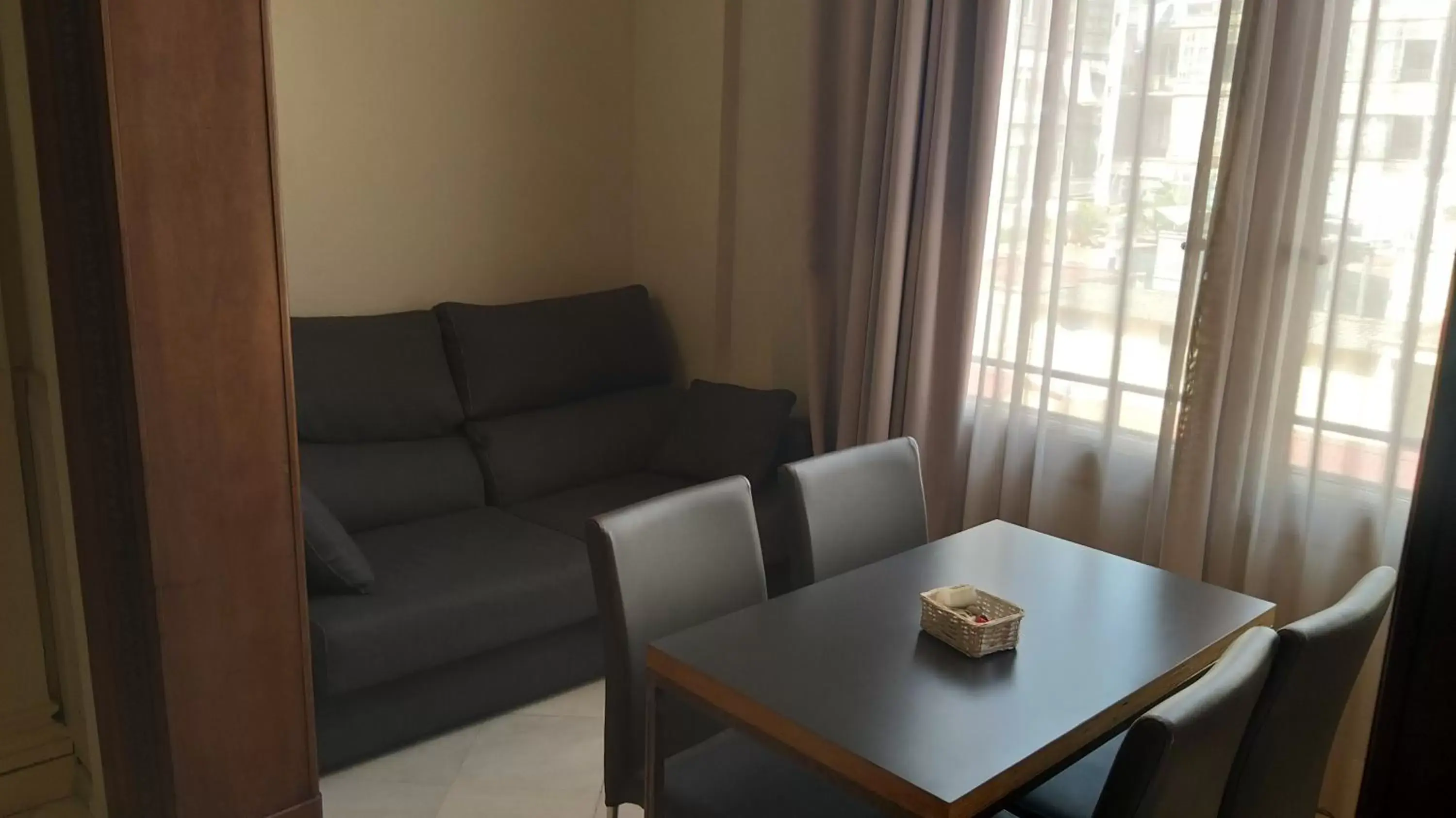 Bed, Seating Area in Mayerling Abamita Apartments