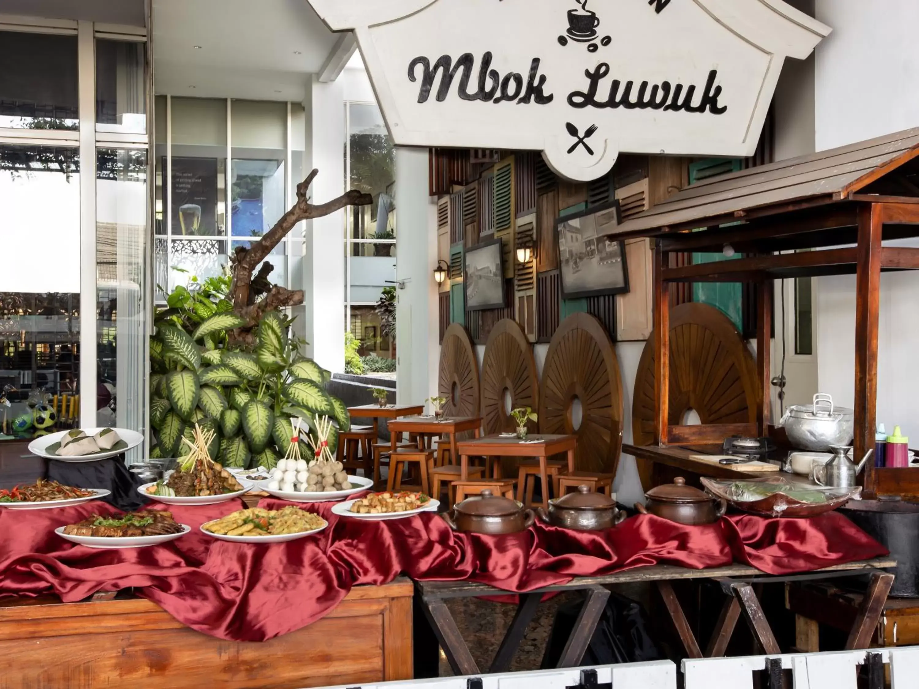 Restaurant/places to eat in Jambuluwuk Malioboro Hotel Yogyakarta