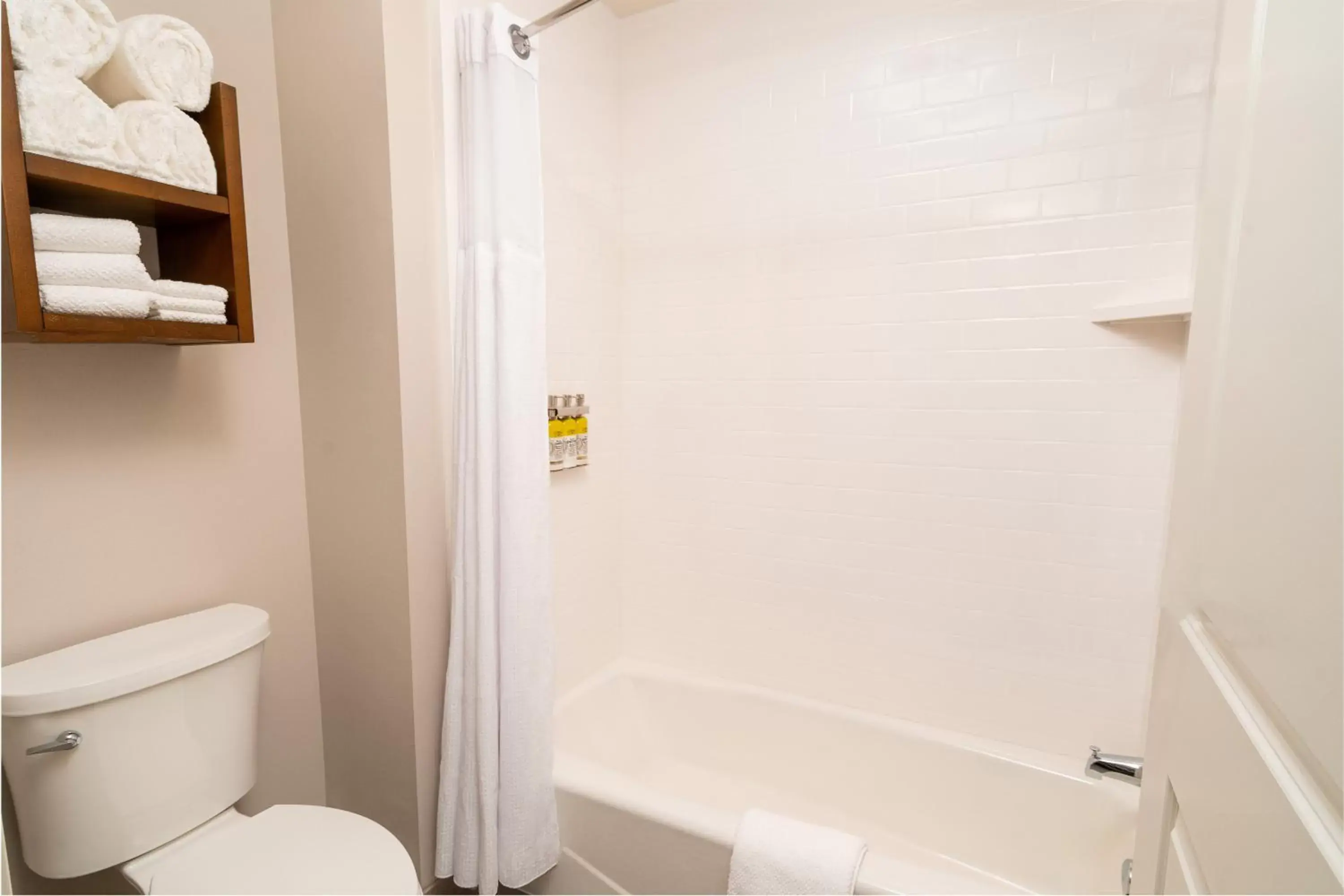 Bathroom in Staybridge Suites - Nashville - Franklin, an IHG Hotel