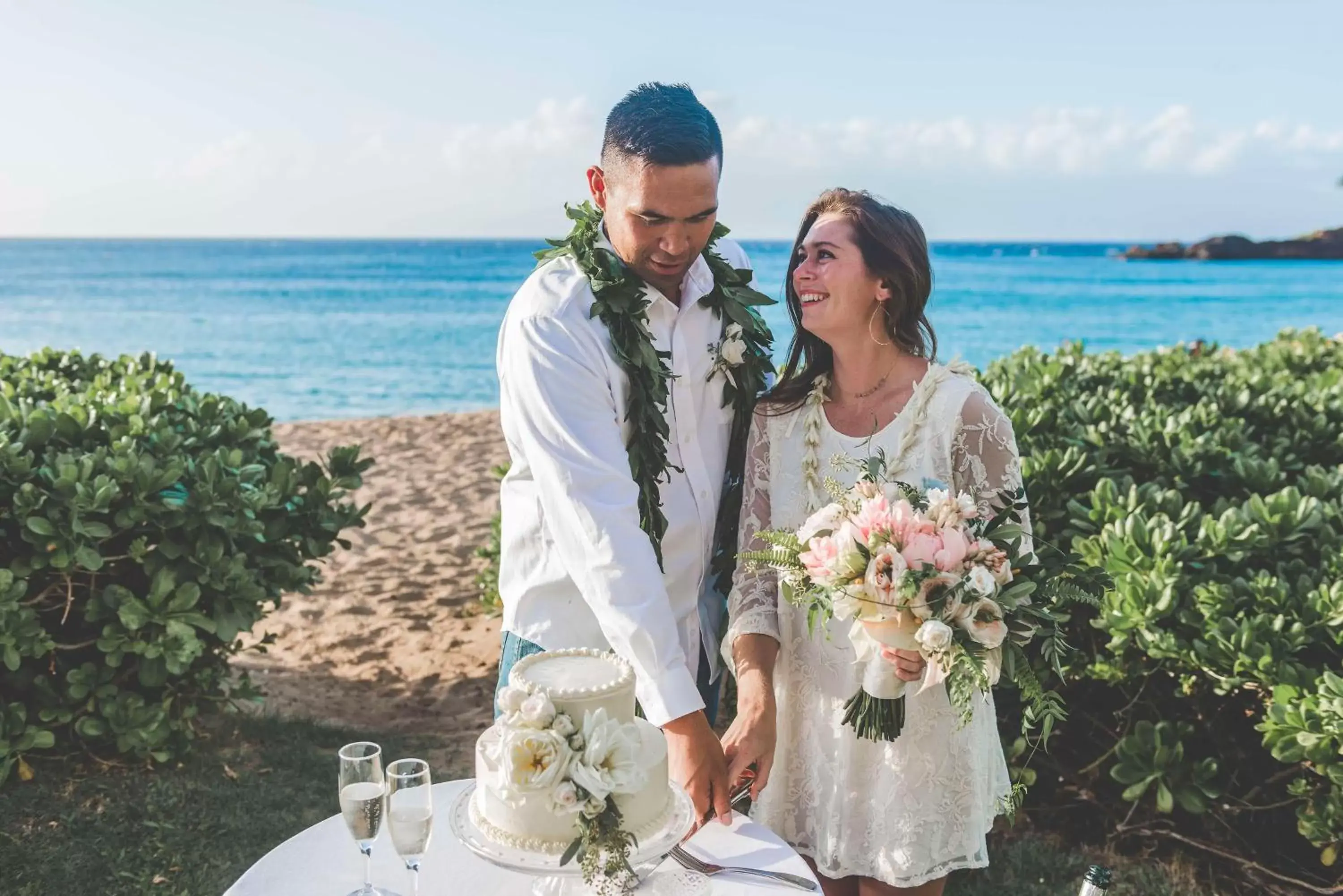 wedding in OUTRIGGER Kāʻanapali Beach Resort