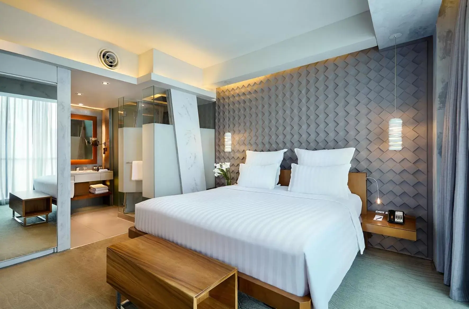 Bedroom, Bed in Pullman Jakarta Central Park Hotel