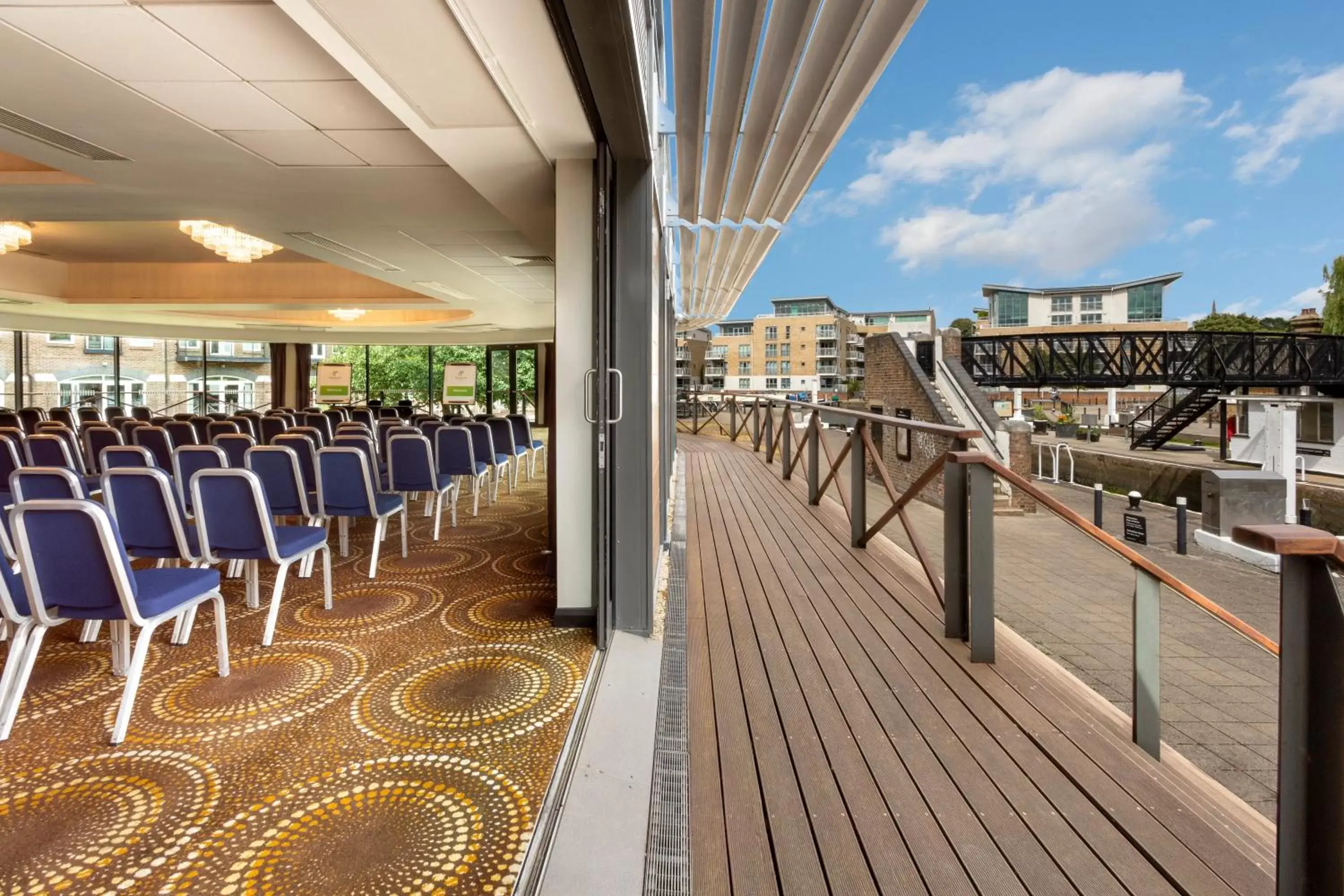 Meeting/conference room, Balcony/Terrace in Holiday Inn London Brentford Lock, an IHG Hotel